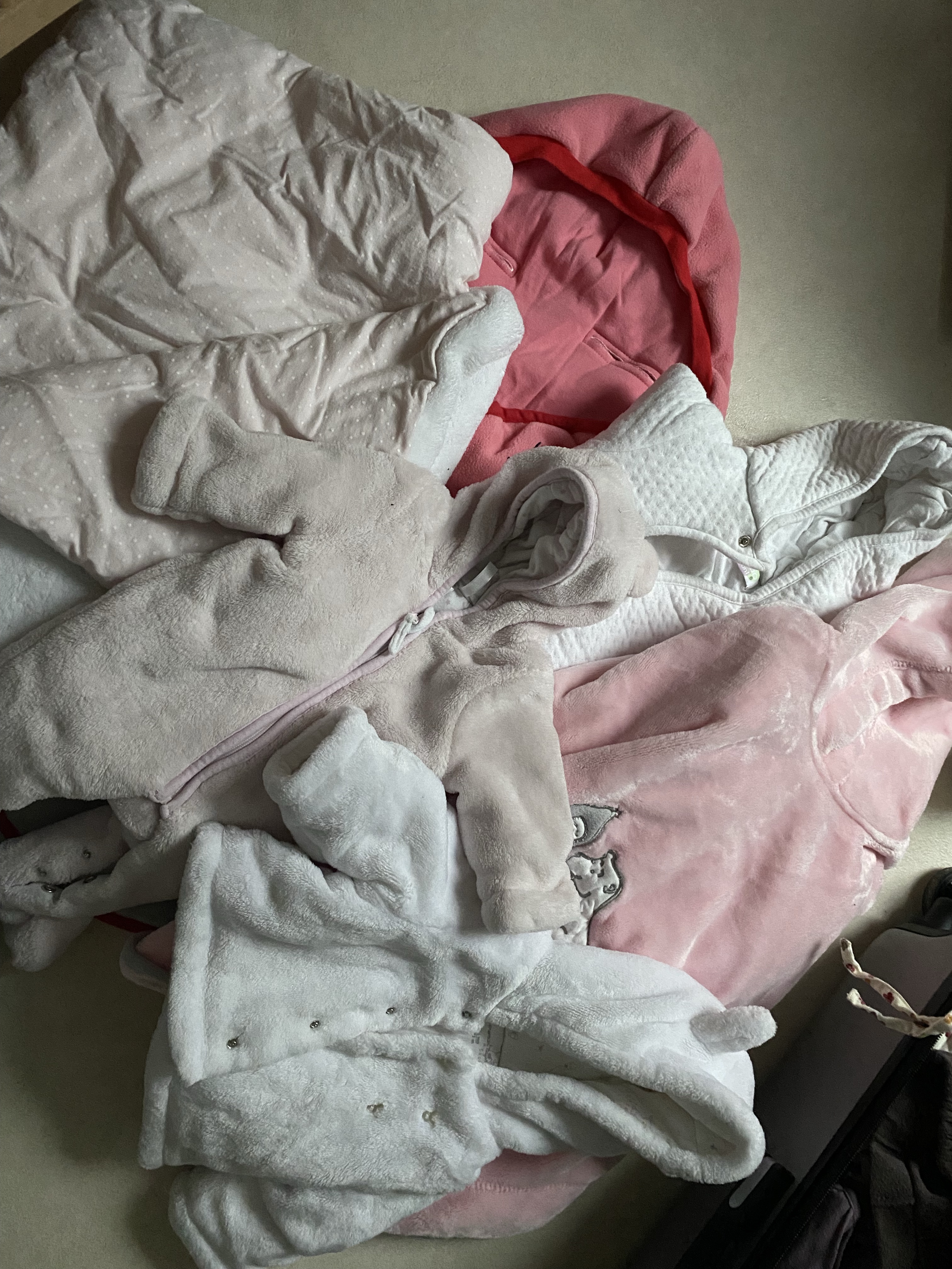 Ensemble, vestes, etc de 0 à 3 mois