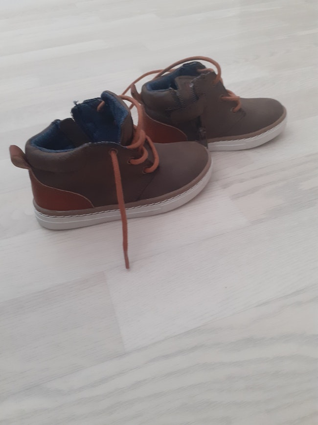 Chaussures Neuves Okaidi Taille 25 Beebs Achat Vente Bebe Enfant