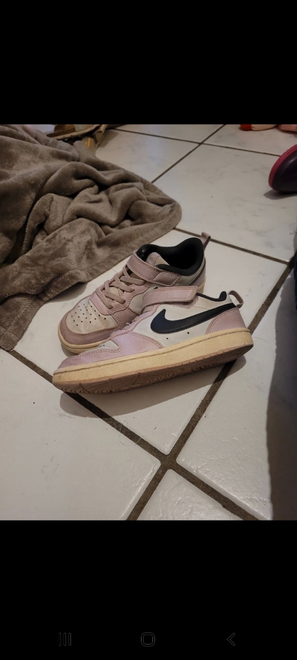 Sneakers nike bon état - photo numéro 3