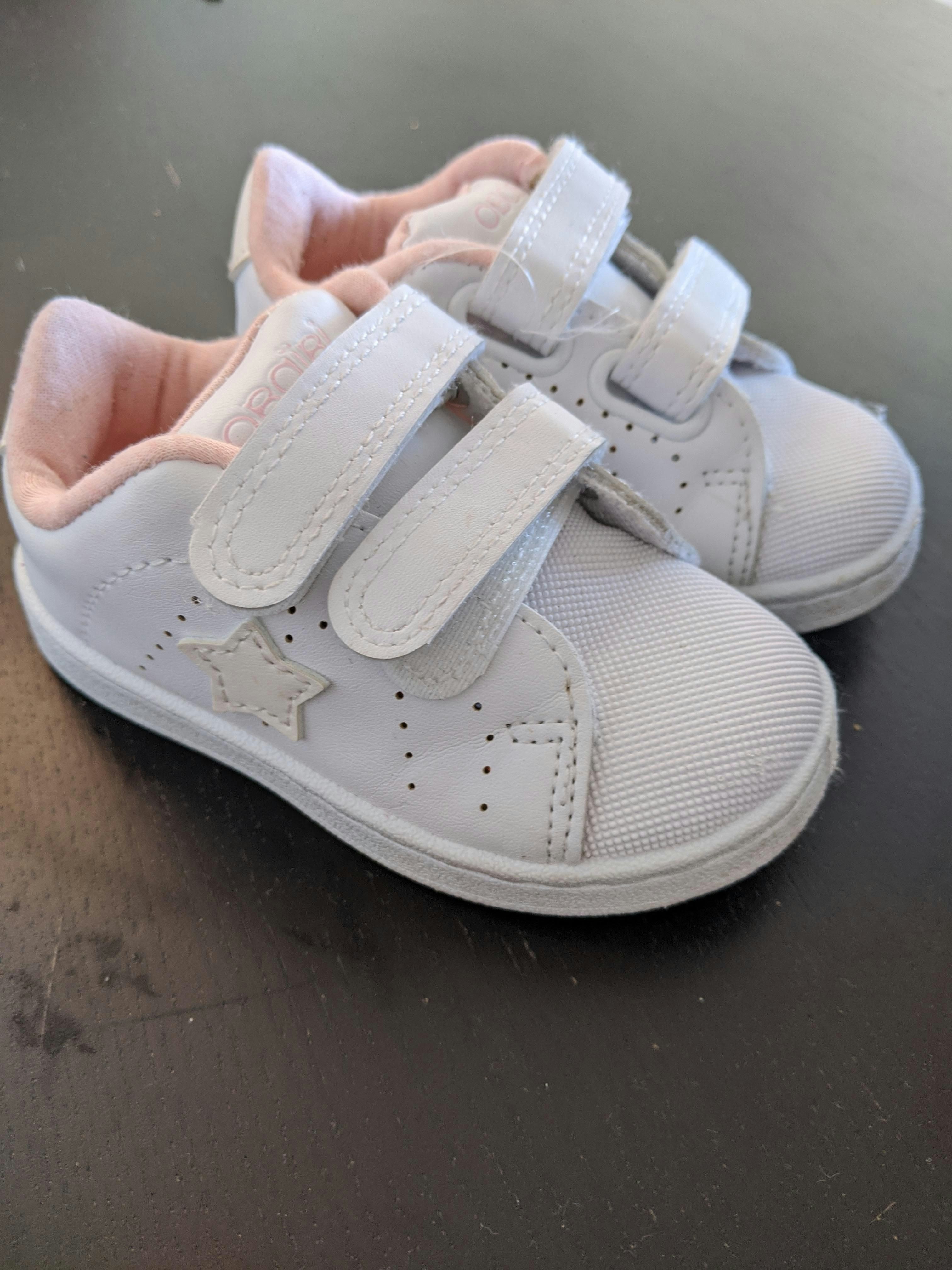 Chaussures OBAIBI taille 20