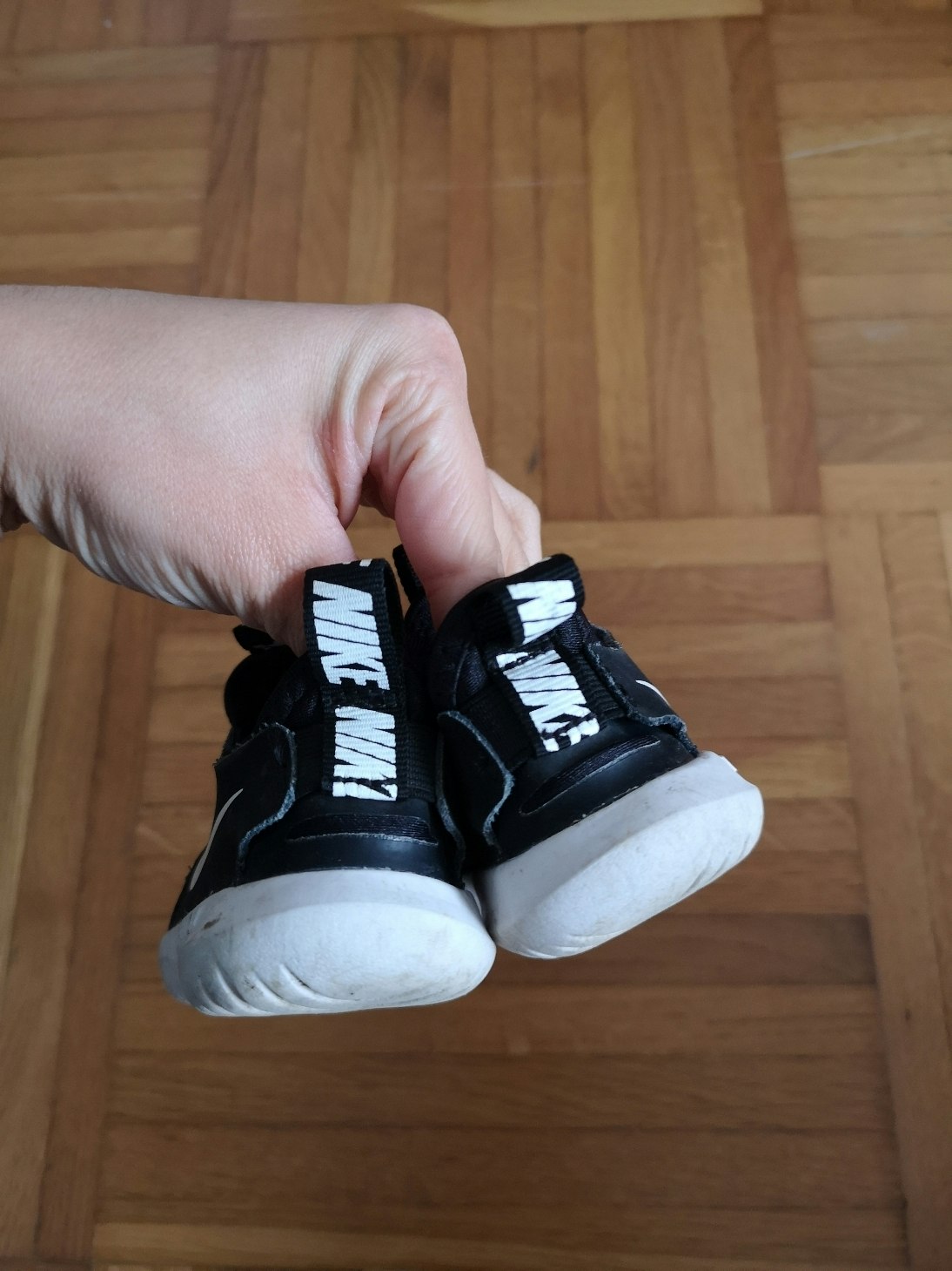 Baskets nike - photo numéro 2