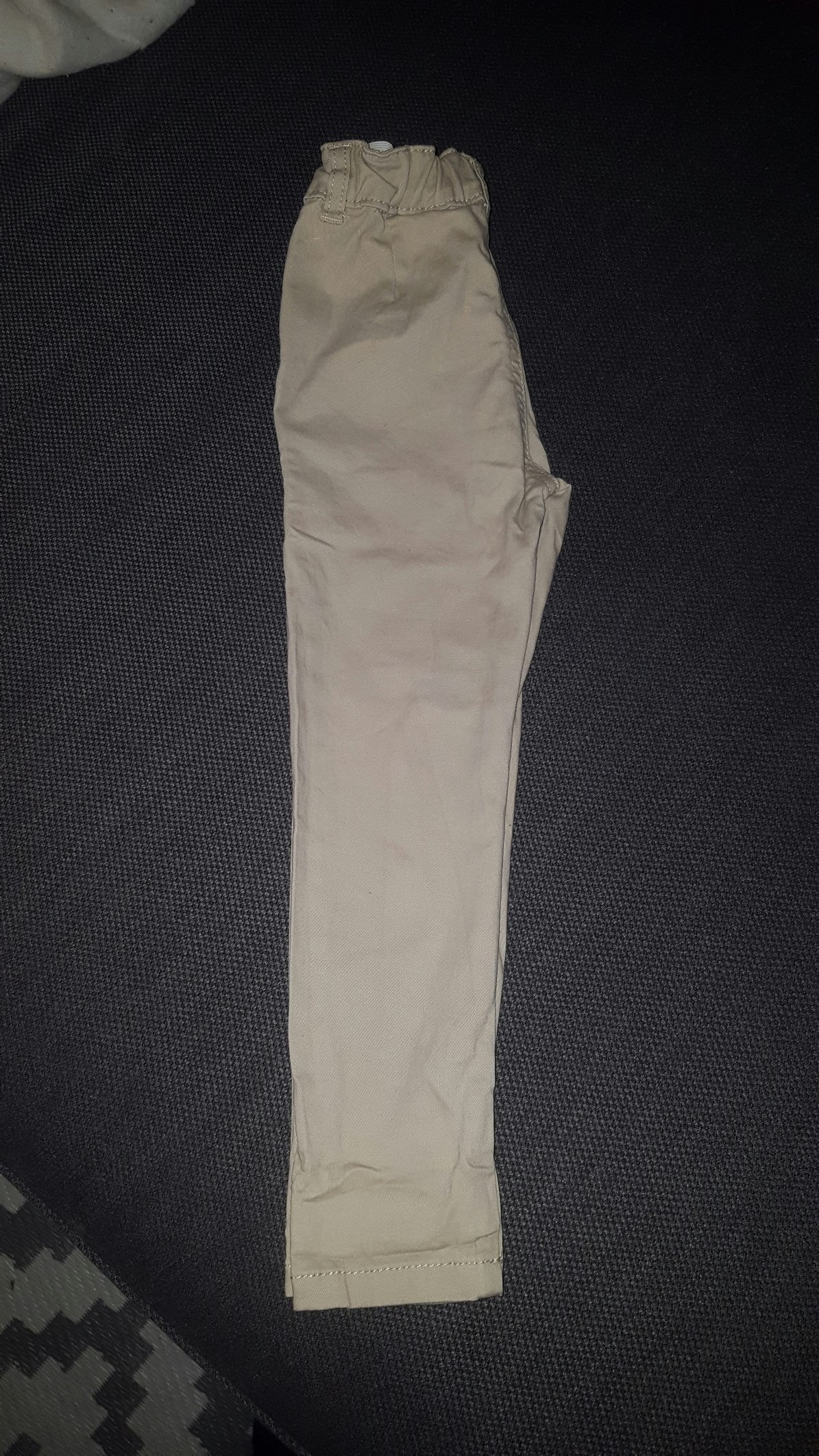 Pantalon beige. - photo numéro 2