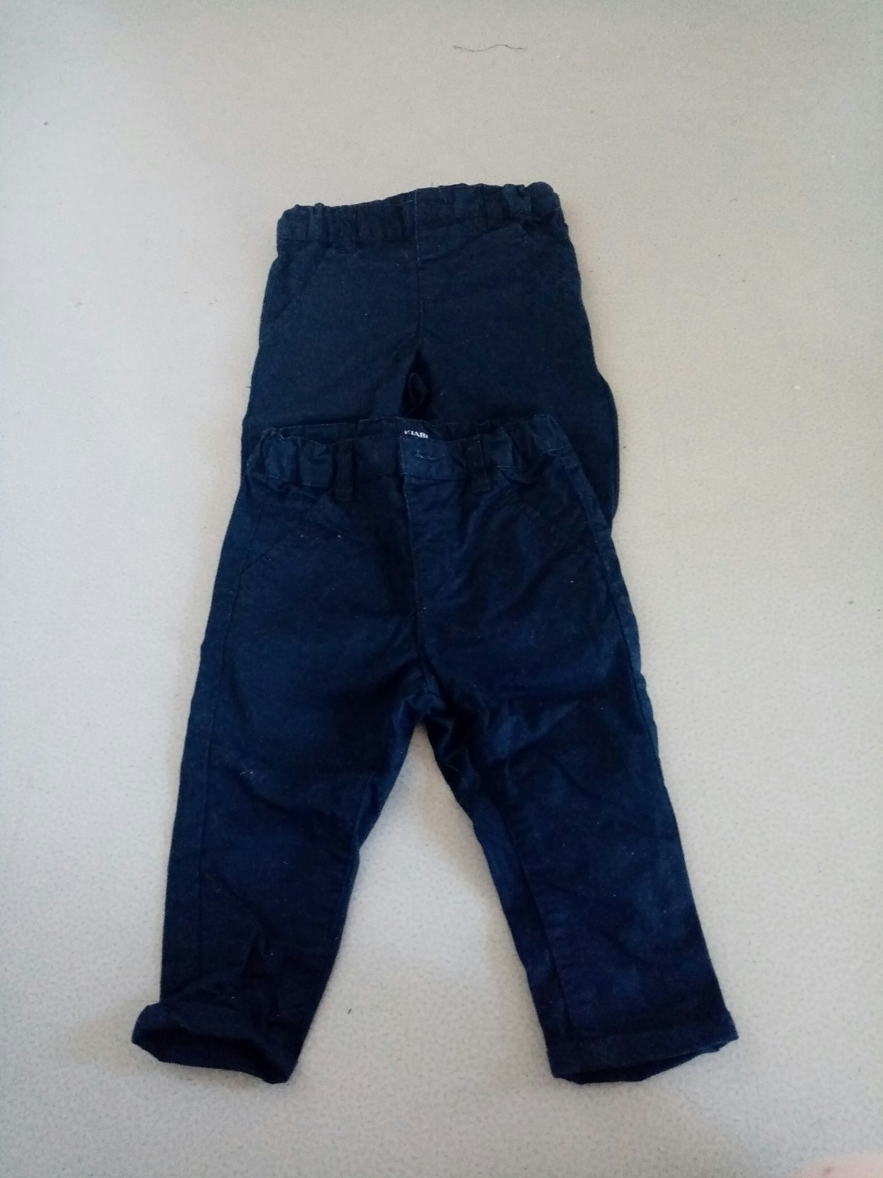 Lot de 2 pantalon 12 mois