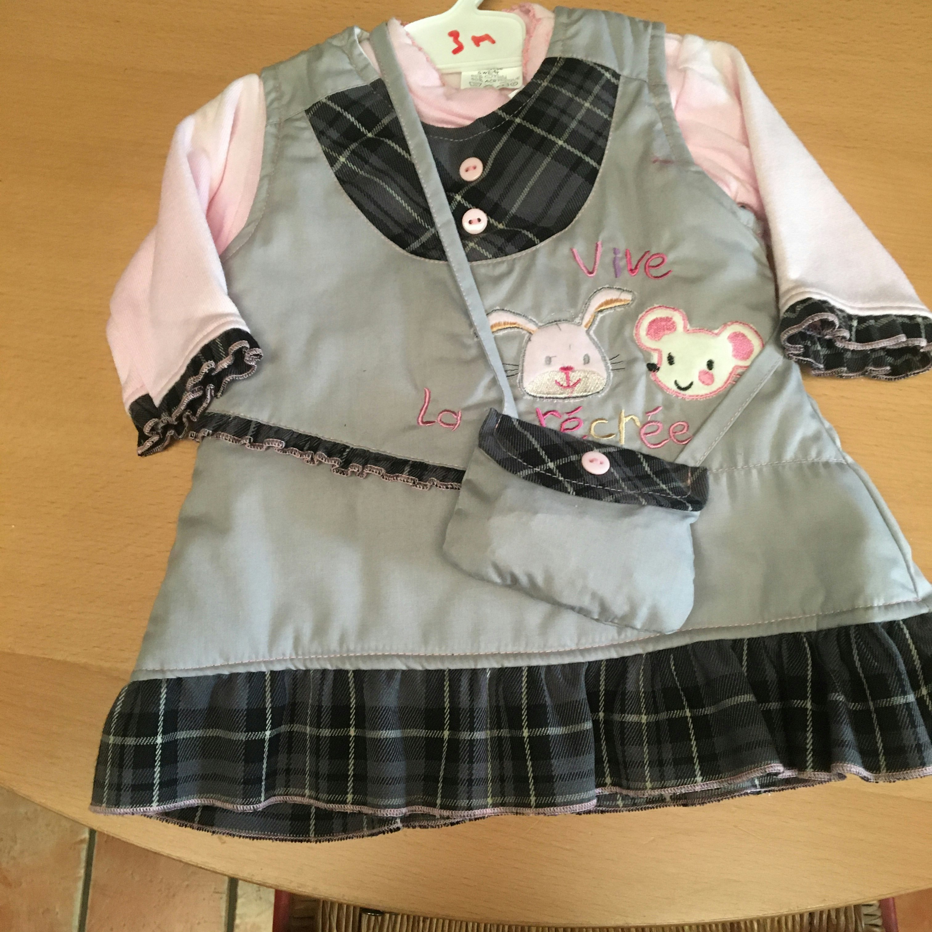 Robe bretelles et son sweat