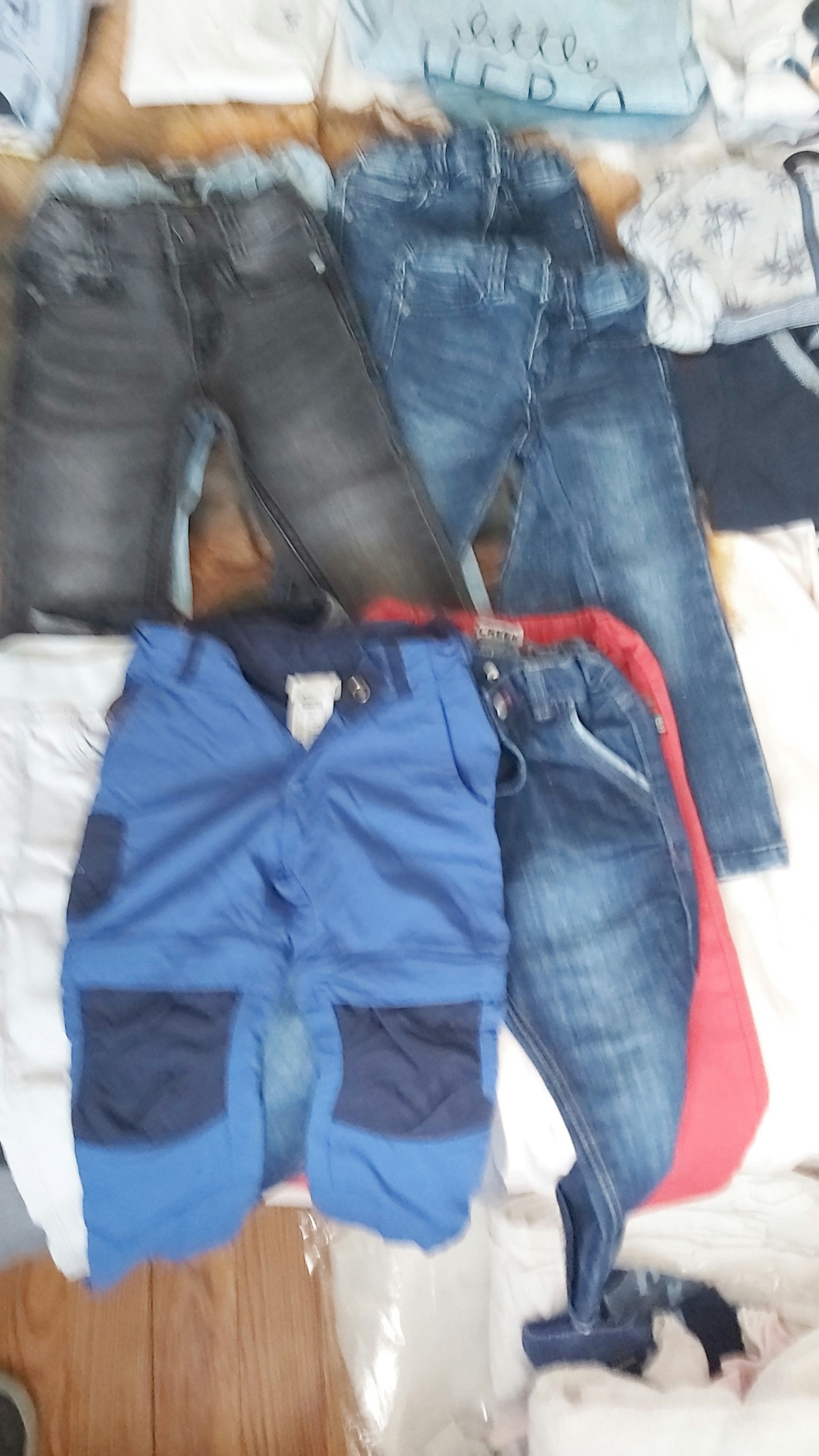 Lot de vêtements garçons 24 mois