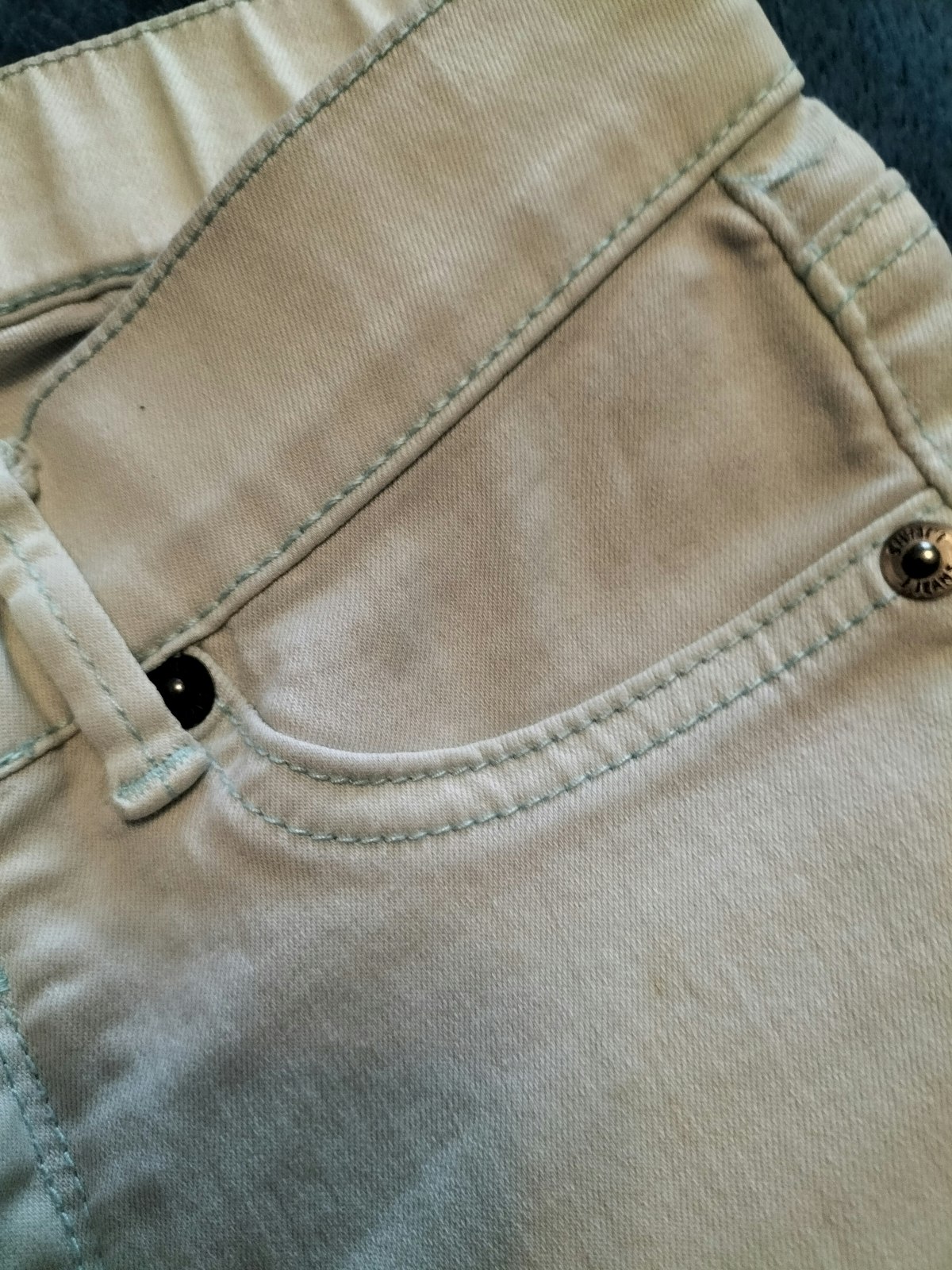 Jean Neuf Jennyfer taille 32 - photo numéro 3