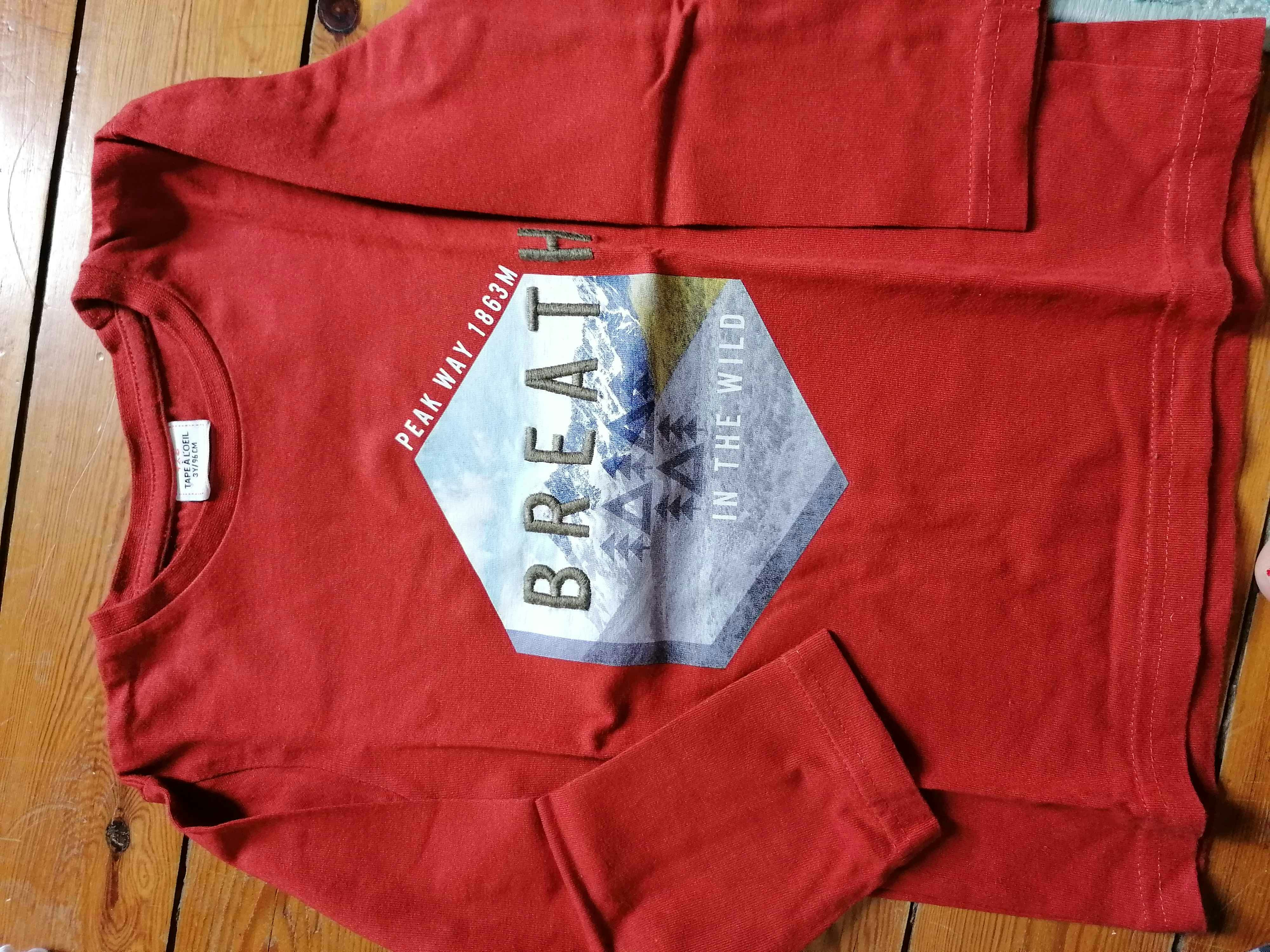 6 t-shirts à manches longues.