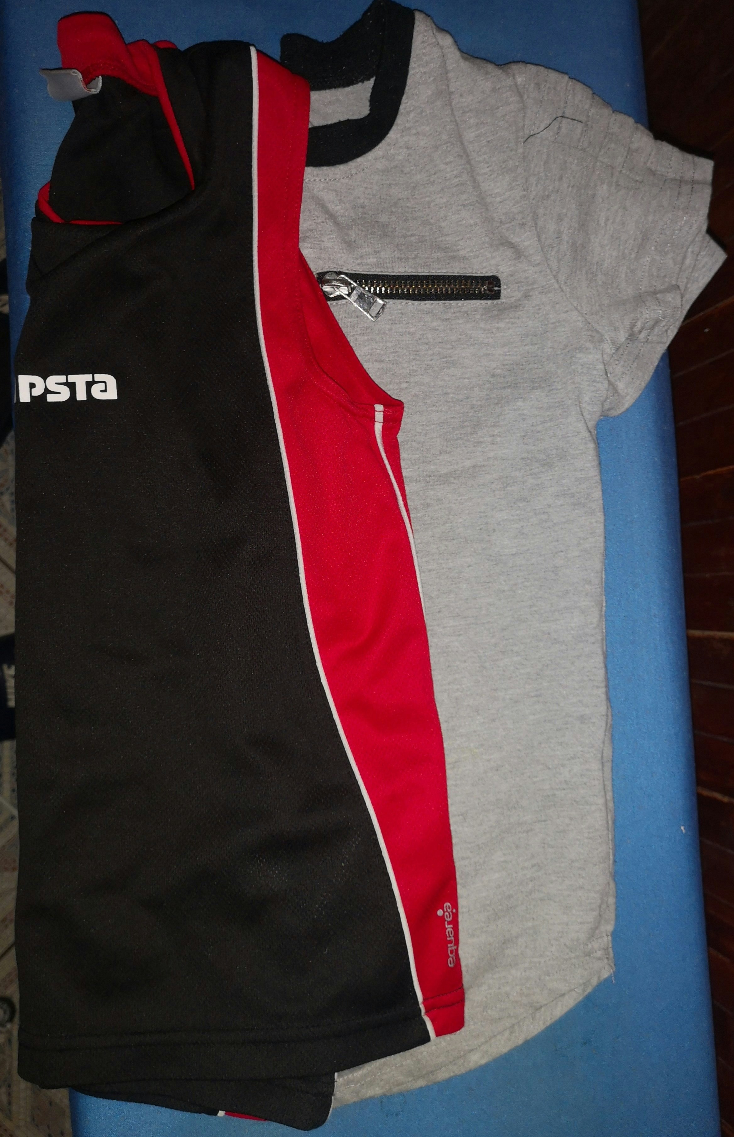Lot de 2 haut garçon 4 ans