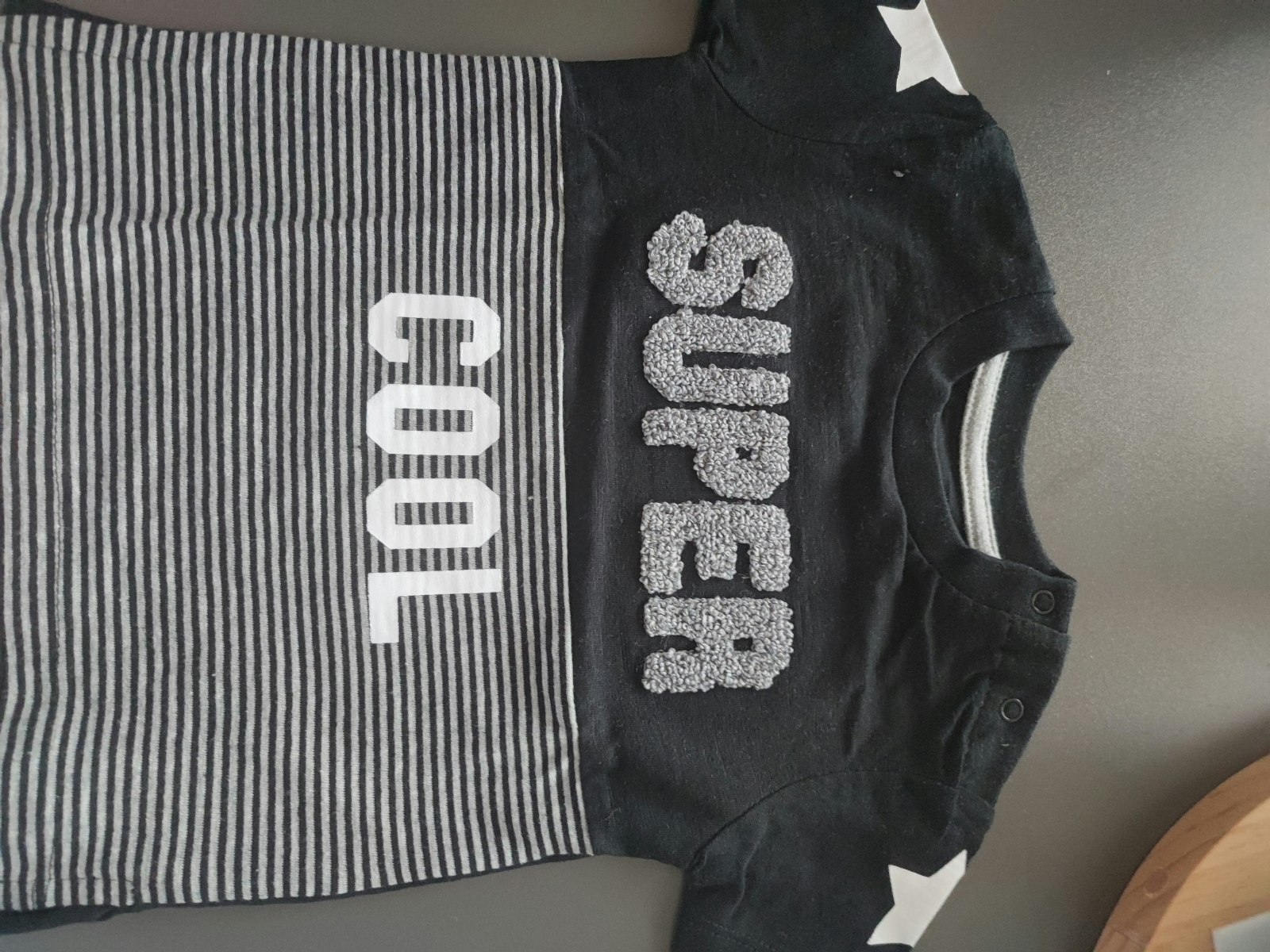 T-shirt imprimé "super cool"