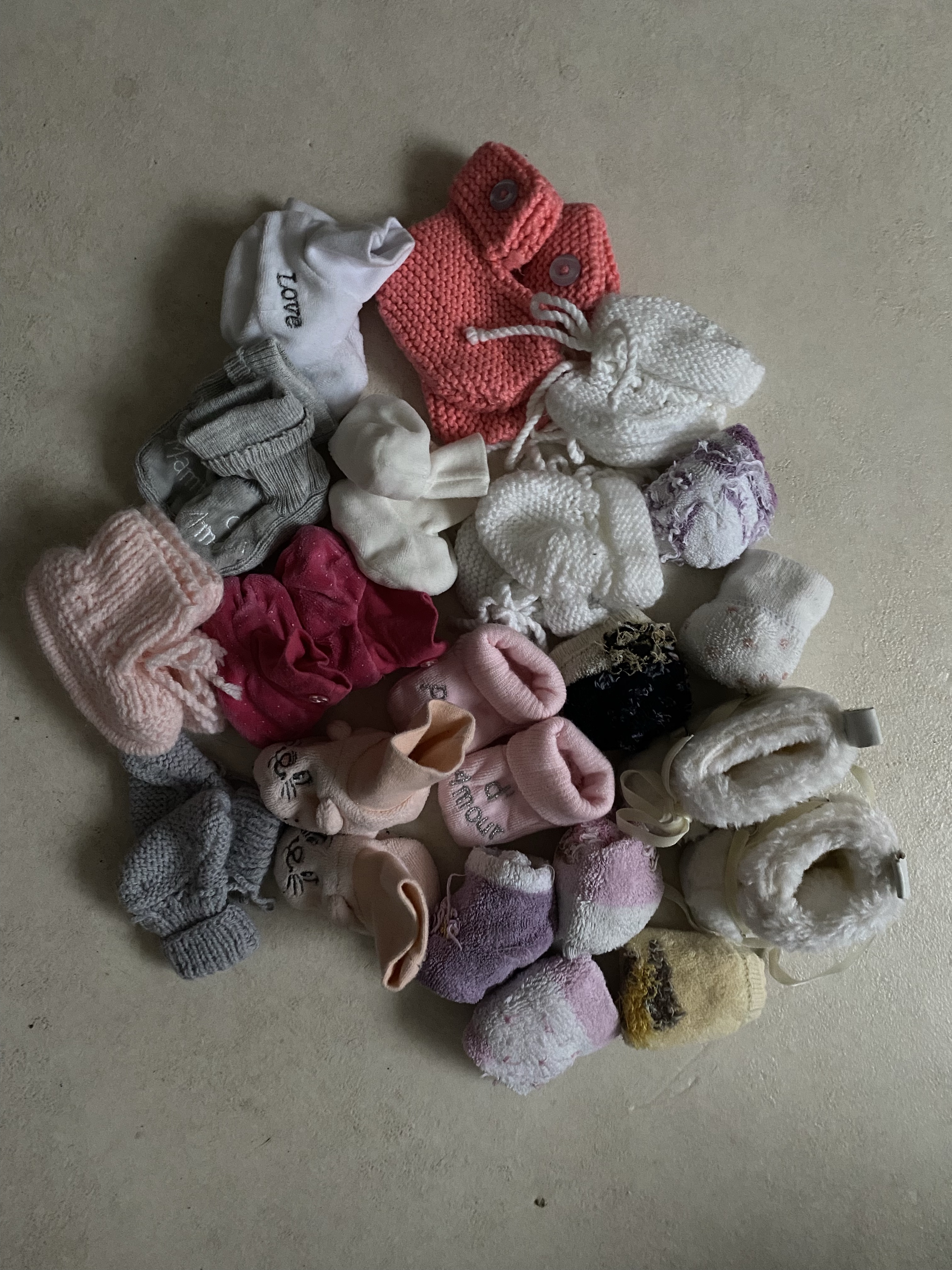 Bonnets, chaussettes et chaussons de 0 à 3 mois