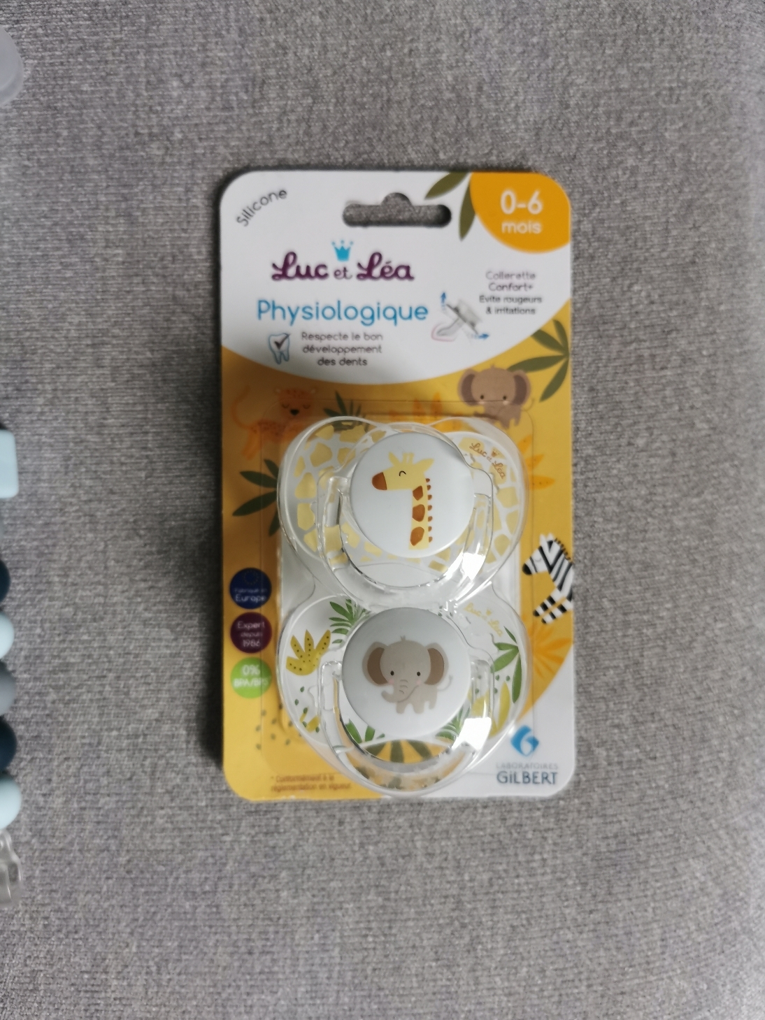 Attache tetine - photo numéro 6