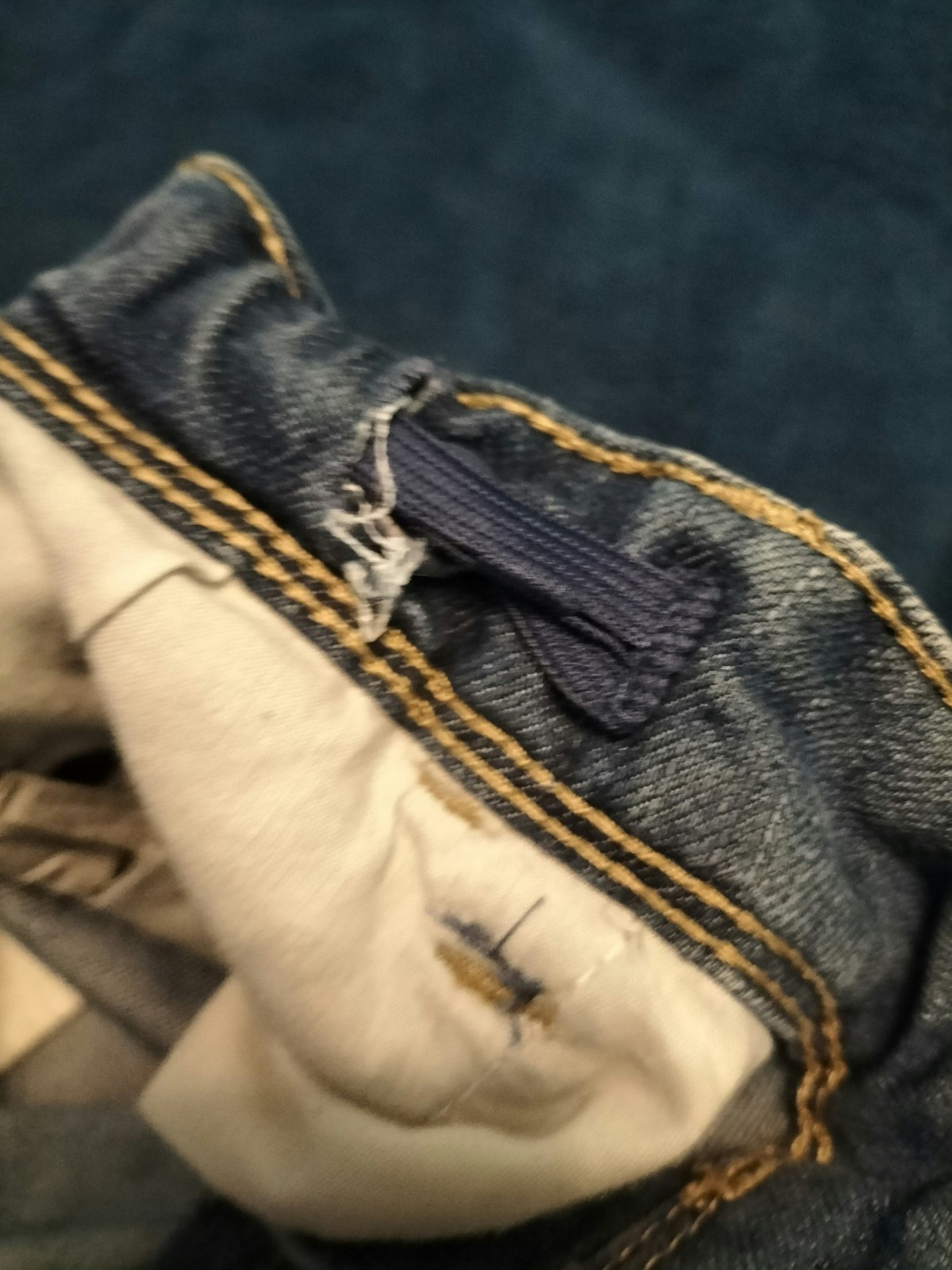 Short en jean Kiabi taille 10 ans - photo numéro 3