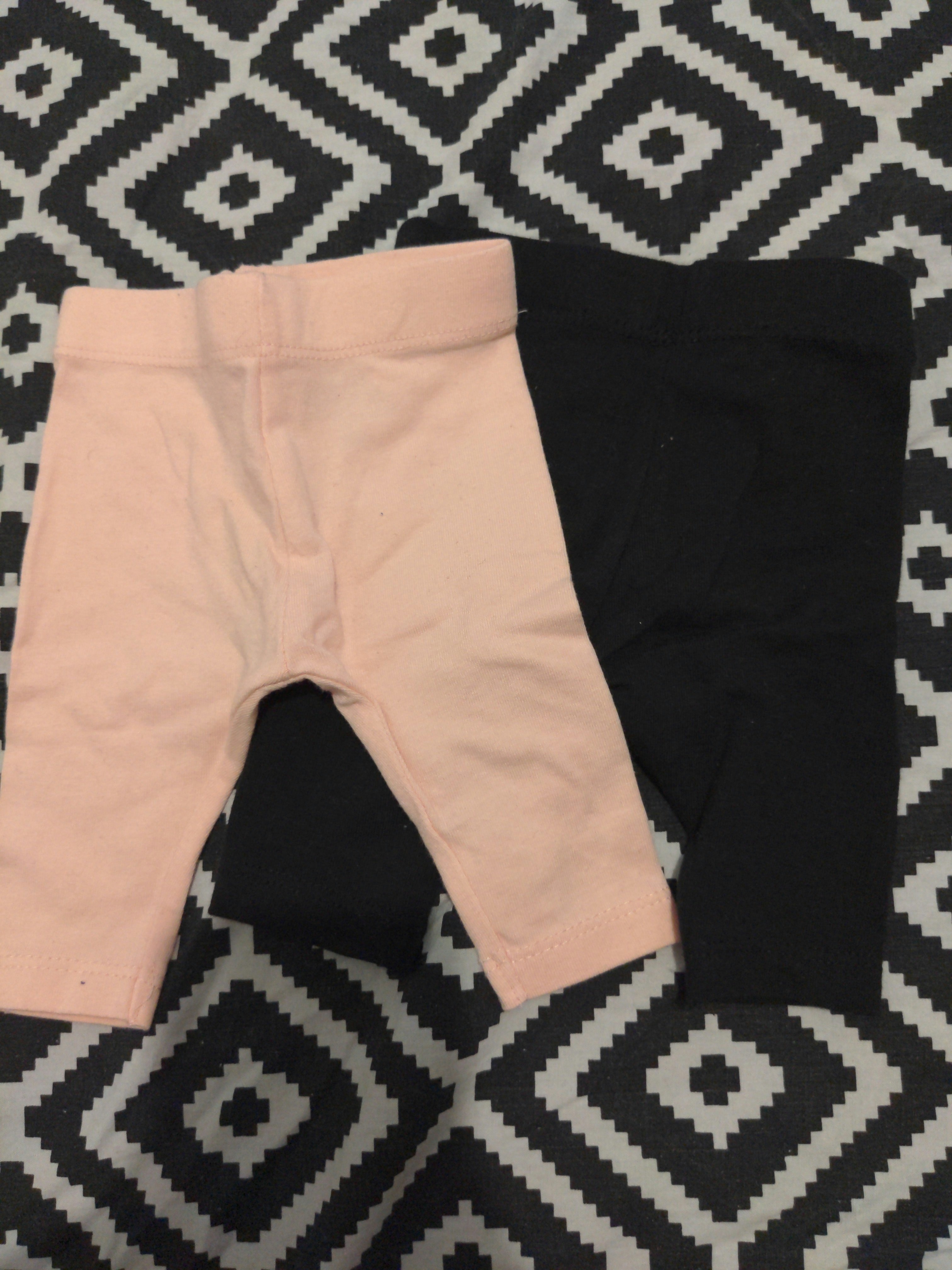 Lot 2 leggings