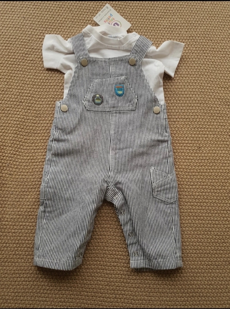 Salopette avec t-shirt 6 mois