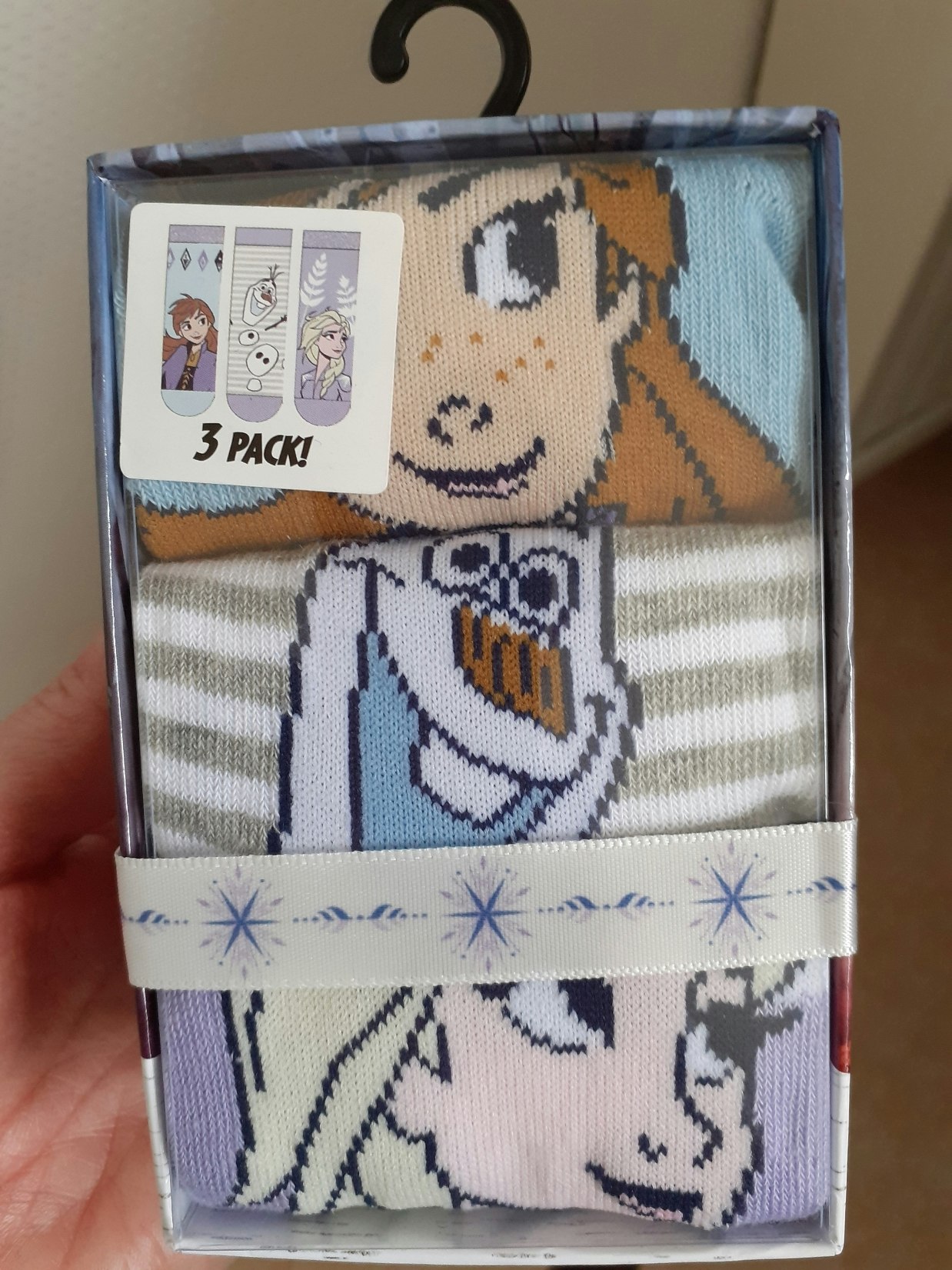 Lot de trois chaussettes filles  reines des neiges  neuves