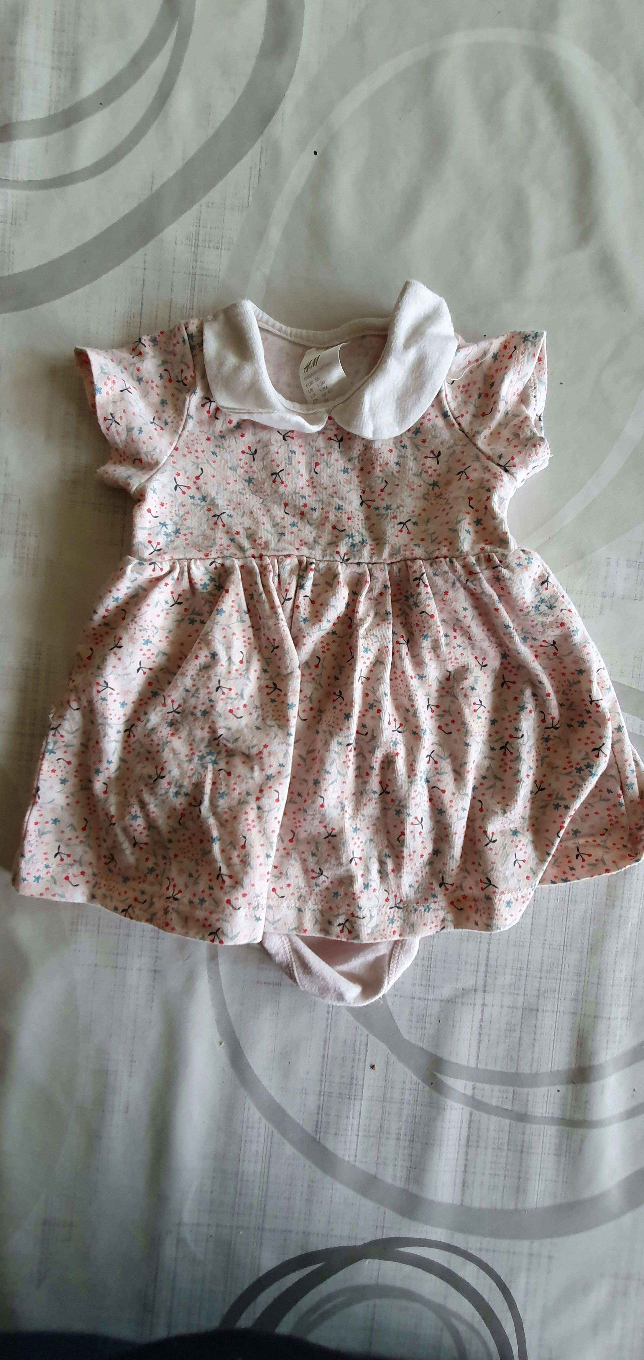 Robe 1 mois - photo numéro 2