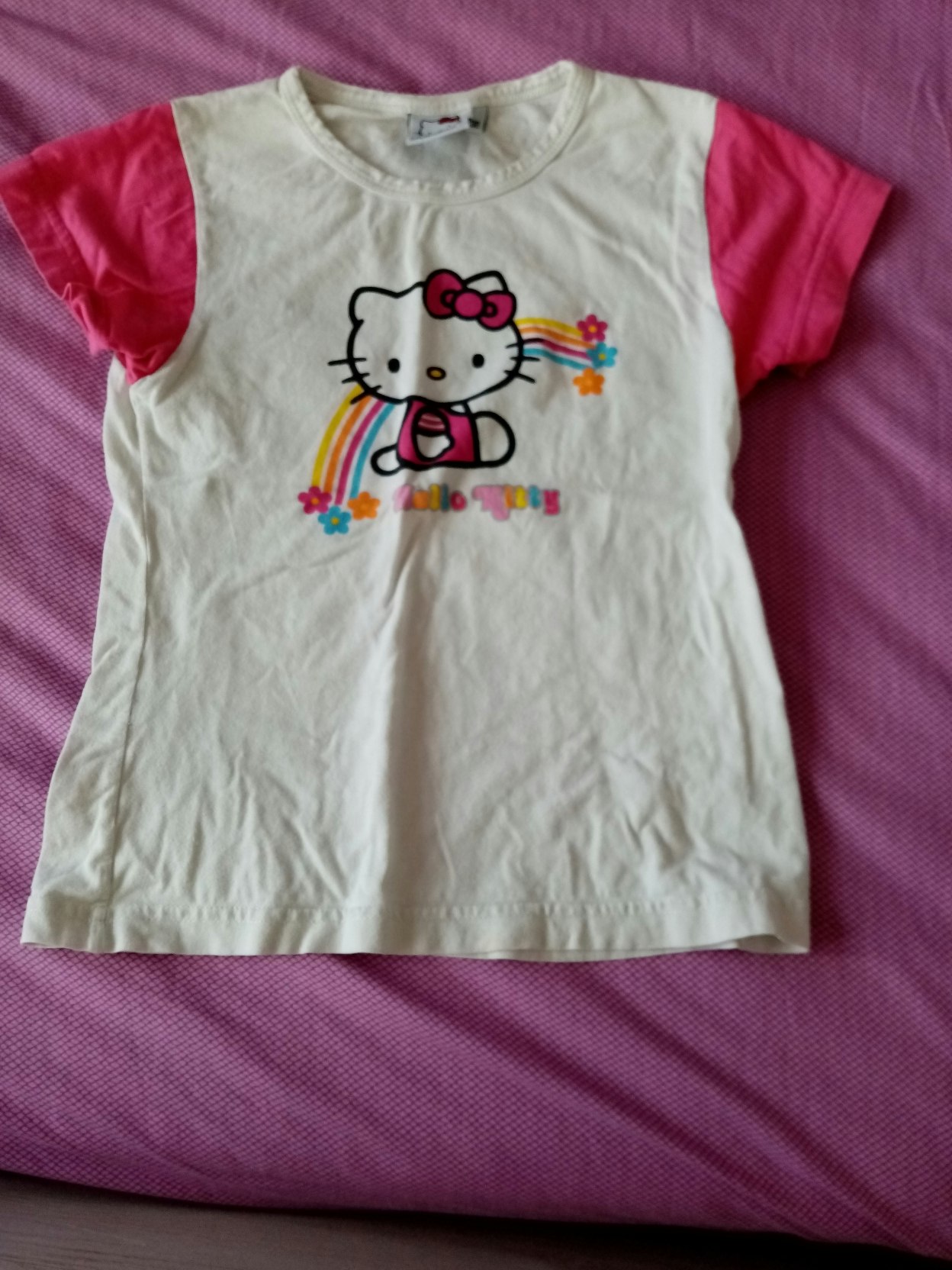 Tee shirt fille hello Kitty 6/8 ans