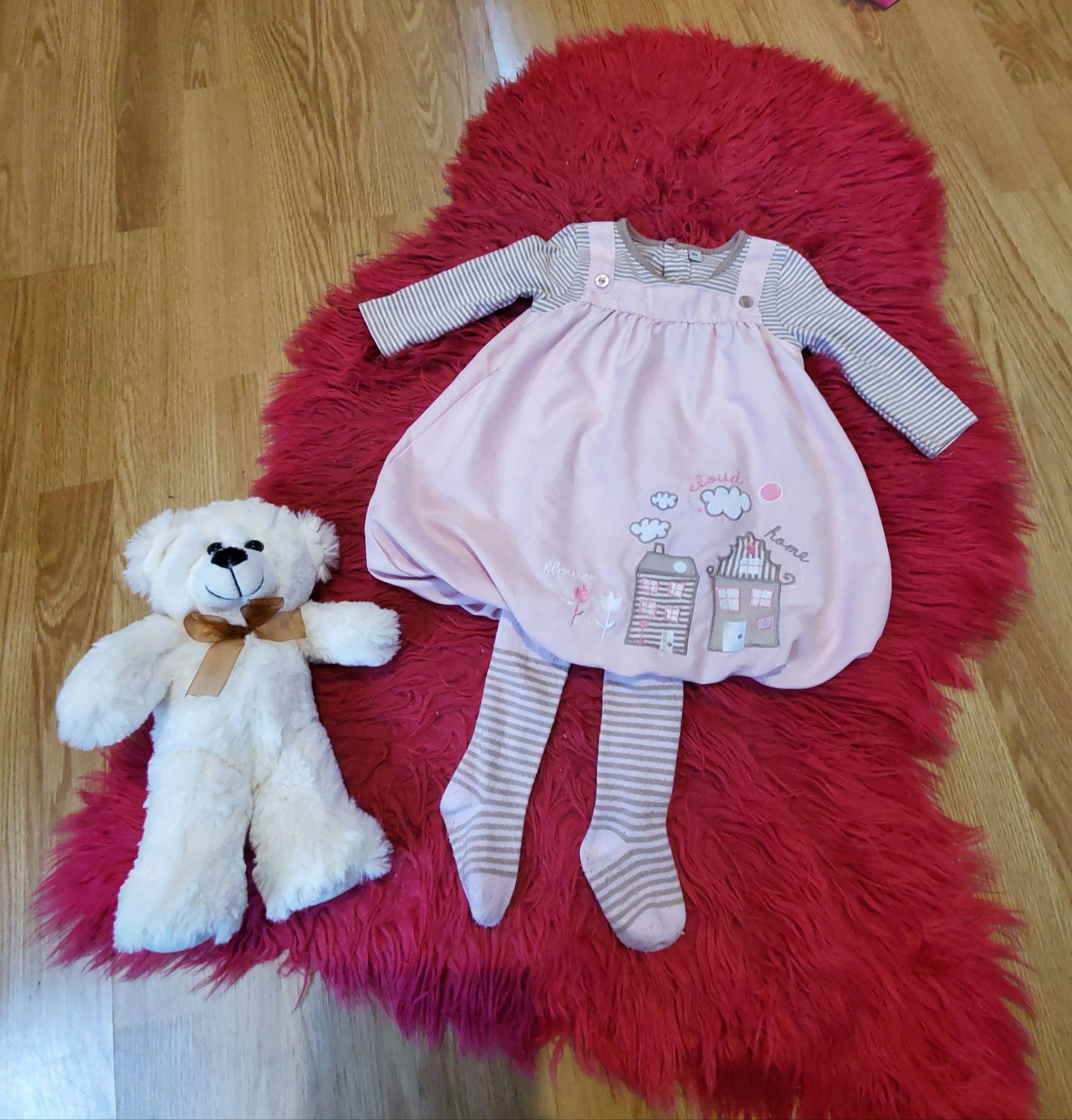 Robe et collant 6 mois