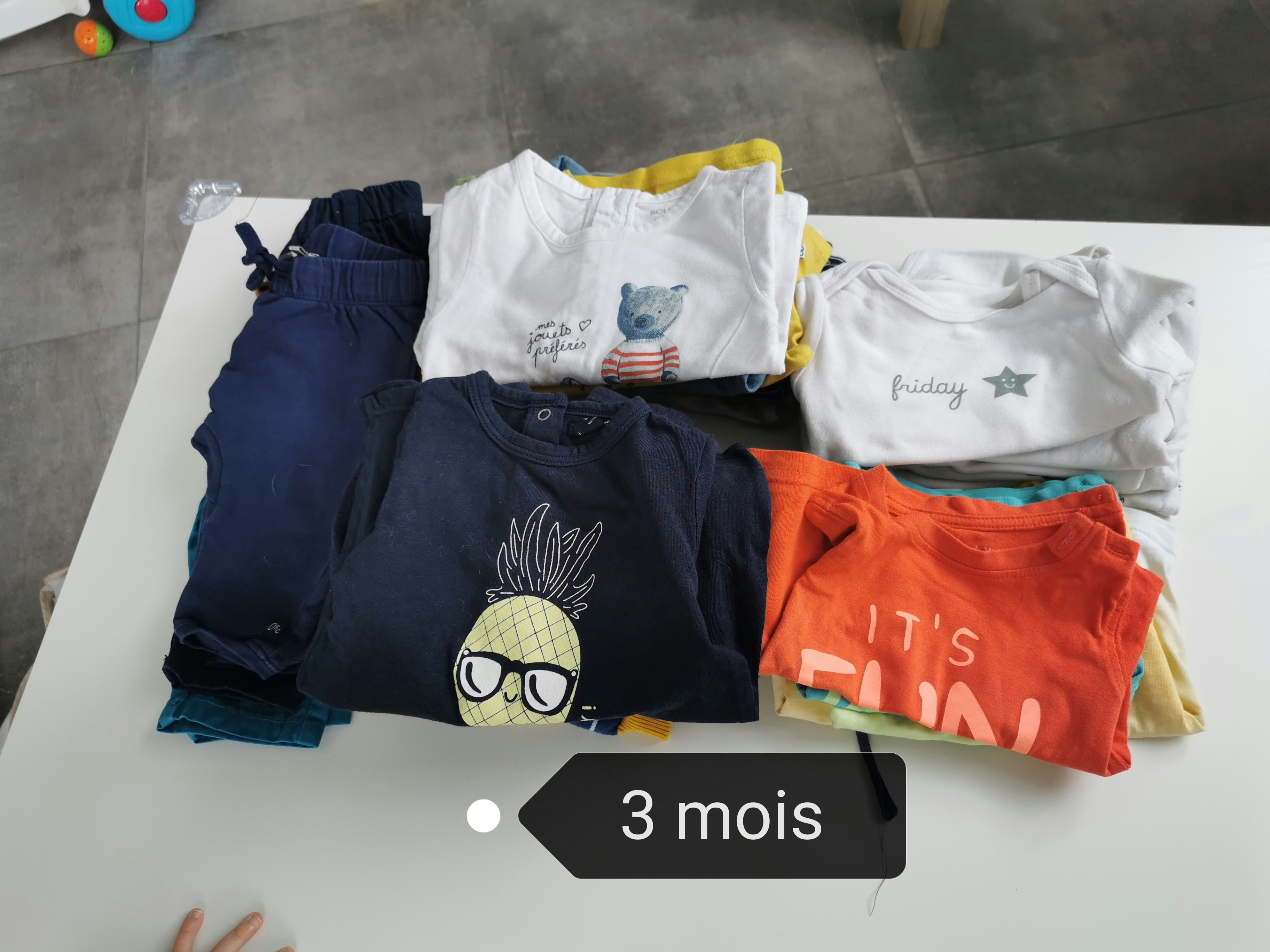 Vend lot 3 mois