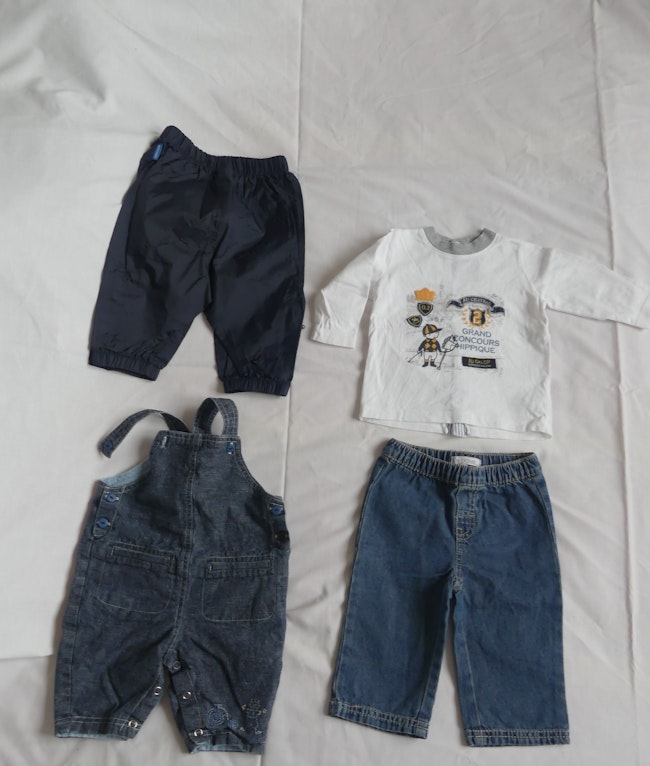 Pantalon Et Salopette Et Donne Tee Shirt Et Pantalon Impermeable Comme Neuf 6 Mois Garcon Beebs Achat Vente Bebe