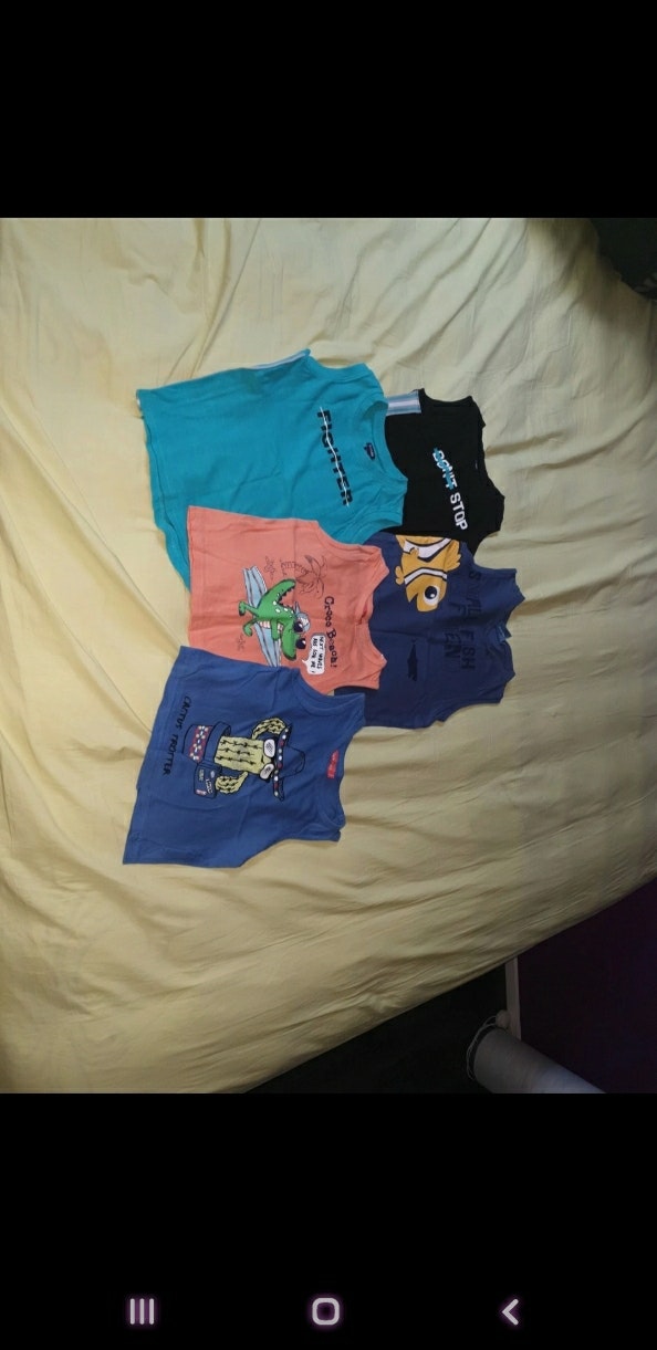 Lot marcel taille 4 ans