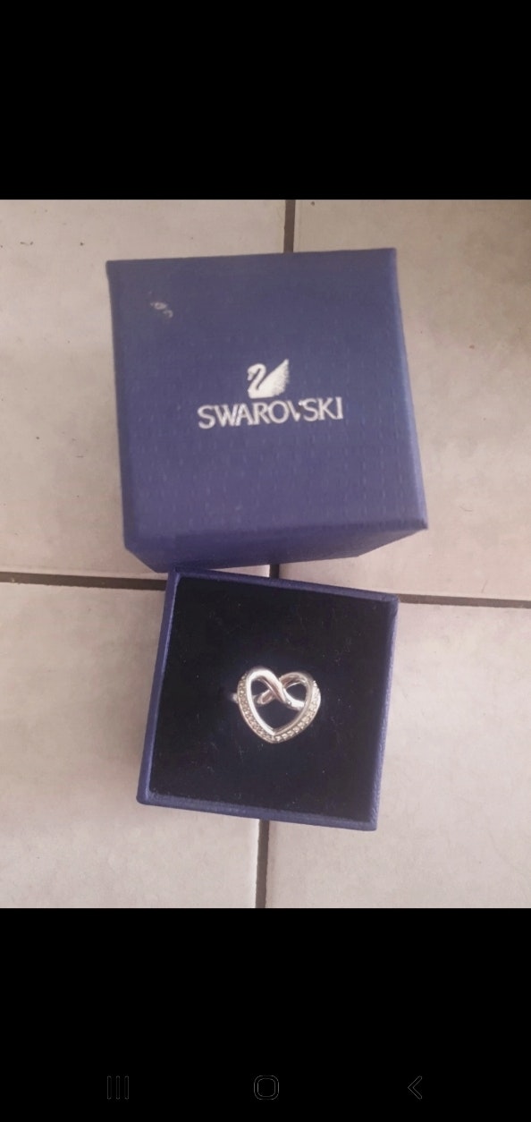 Bague swarovski  t 58