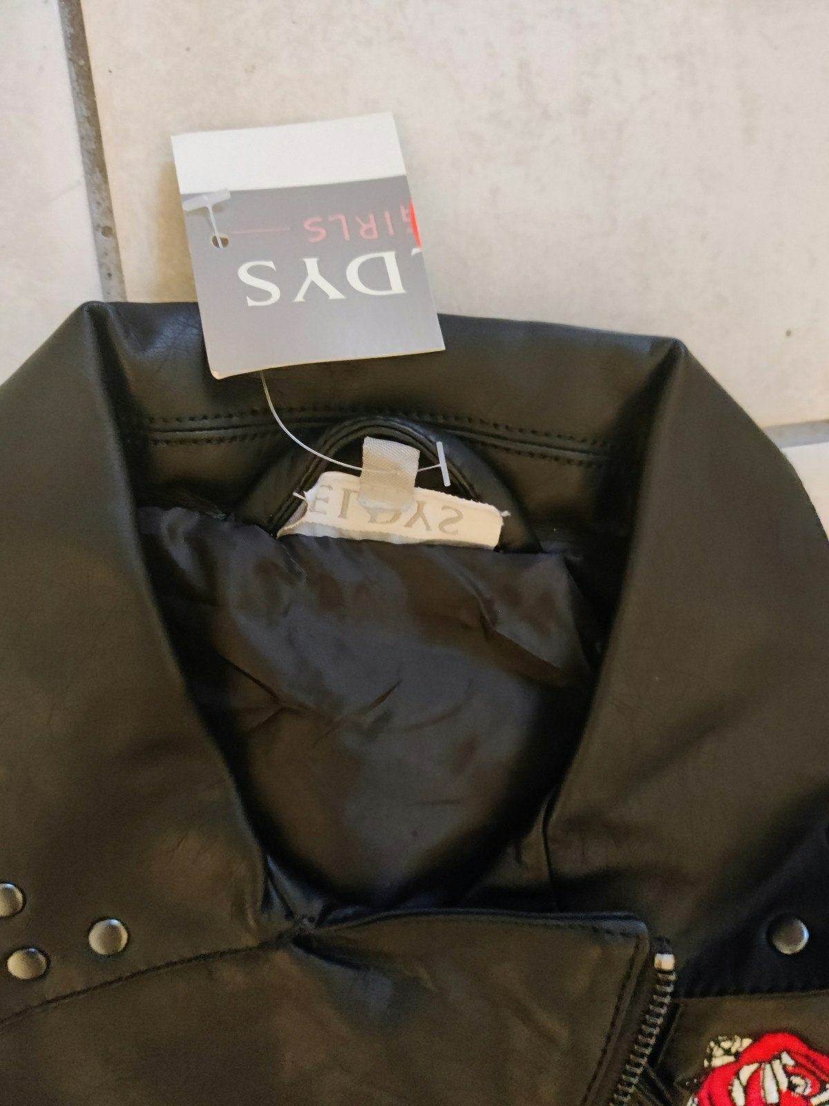 Veste imitation cuir eldys taille 8 ans neuf - photo numéro 2