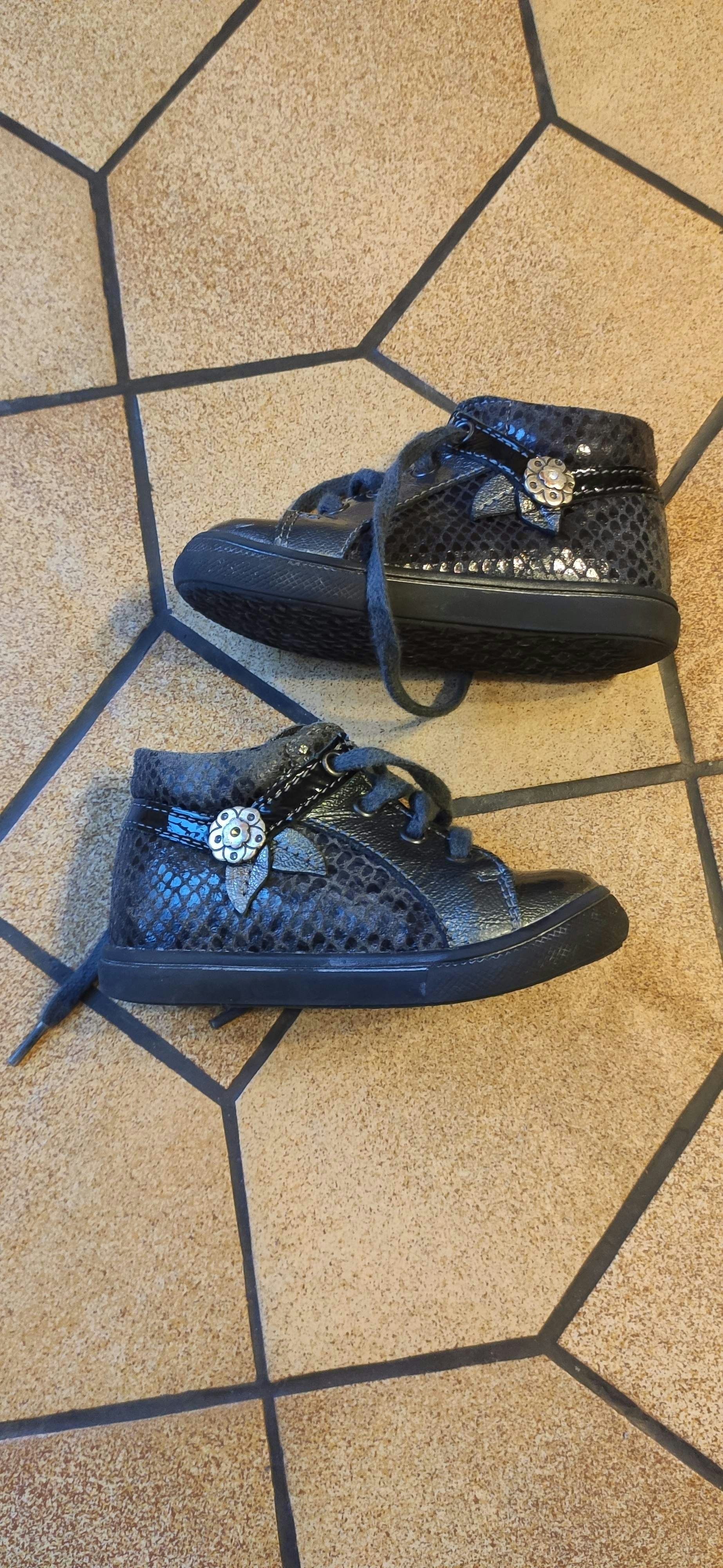 Chaussures 20 - photo numéro 3