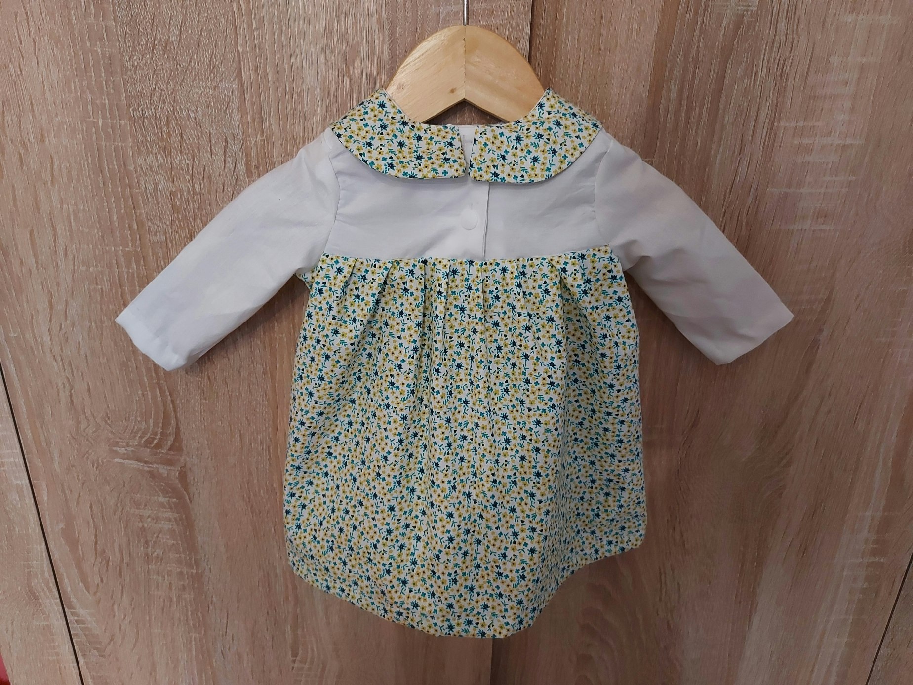 Robe à fleurs - photo numéro 3