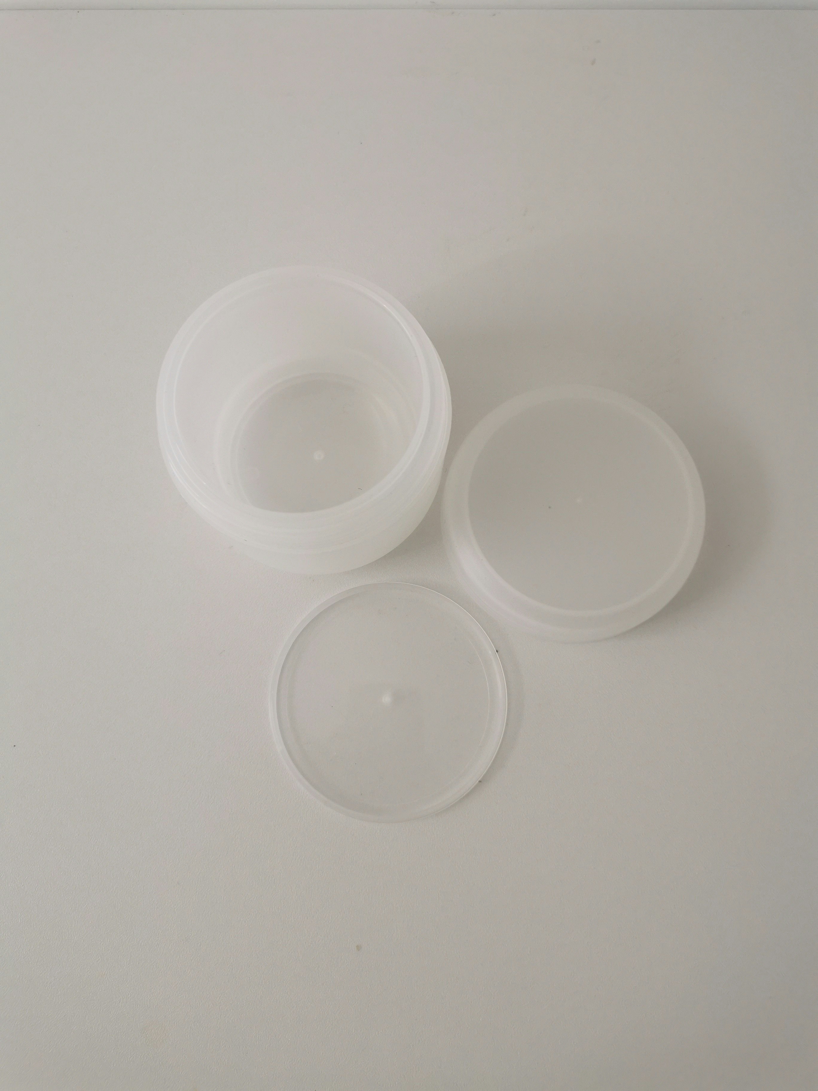 Pot en plastique - photo numéro 2
