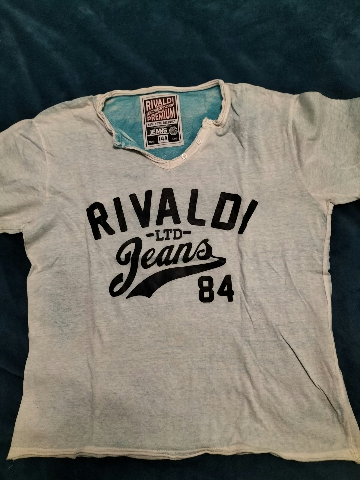 Tee shirt Neuf RIVALDI taille 14 ans