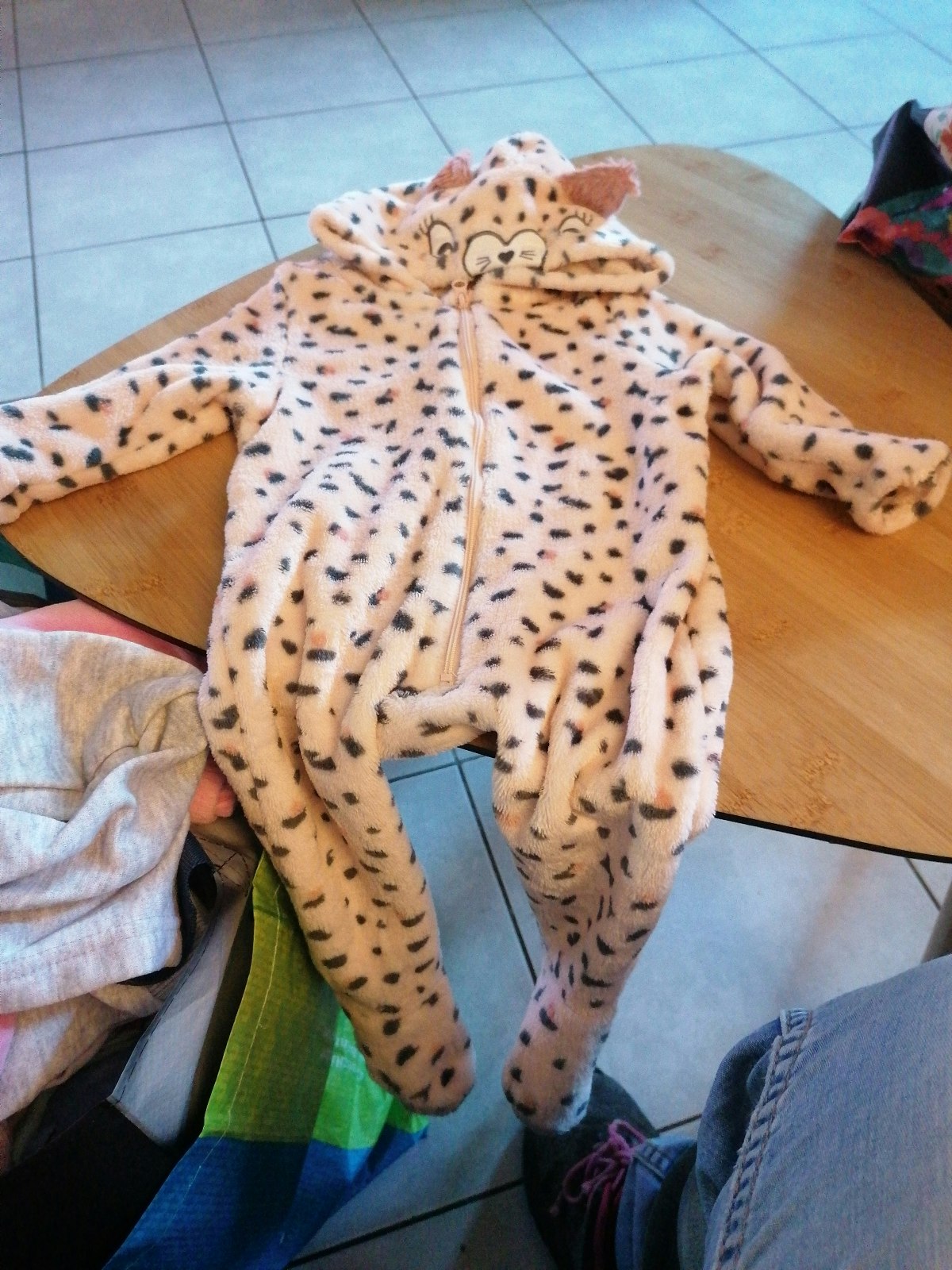 Sur pyjama fille avec capuche