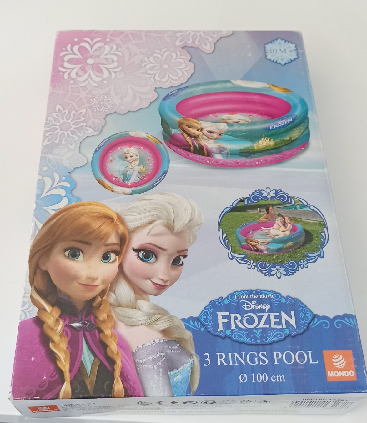 Piscine reine des neiges enfant