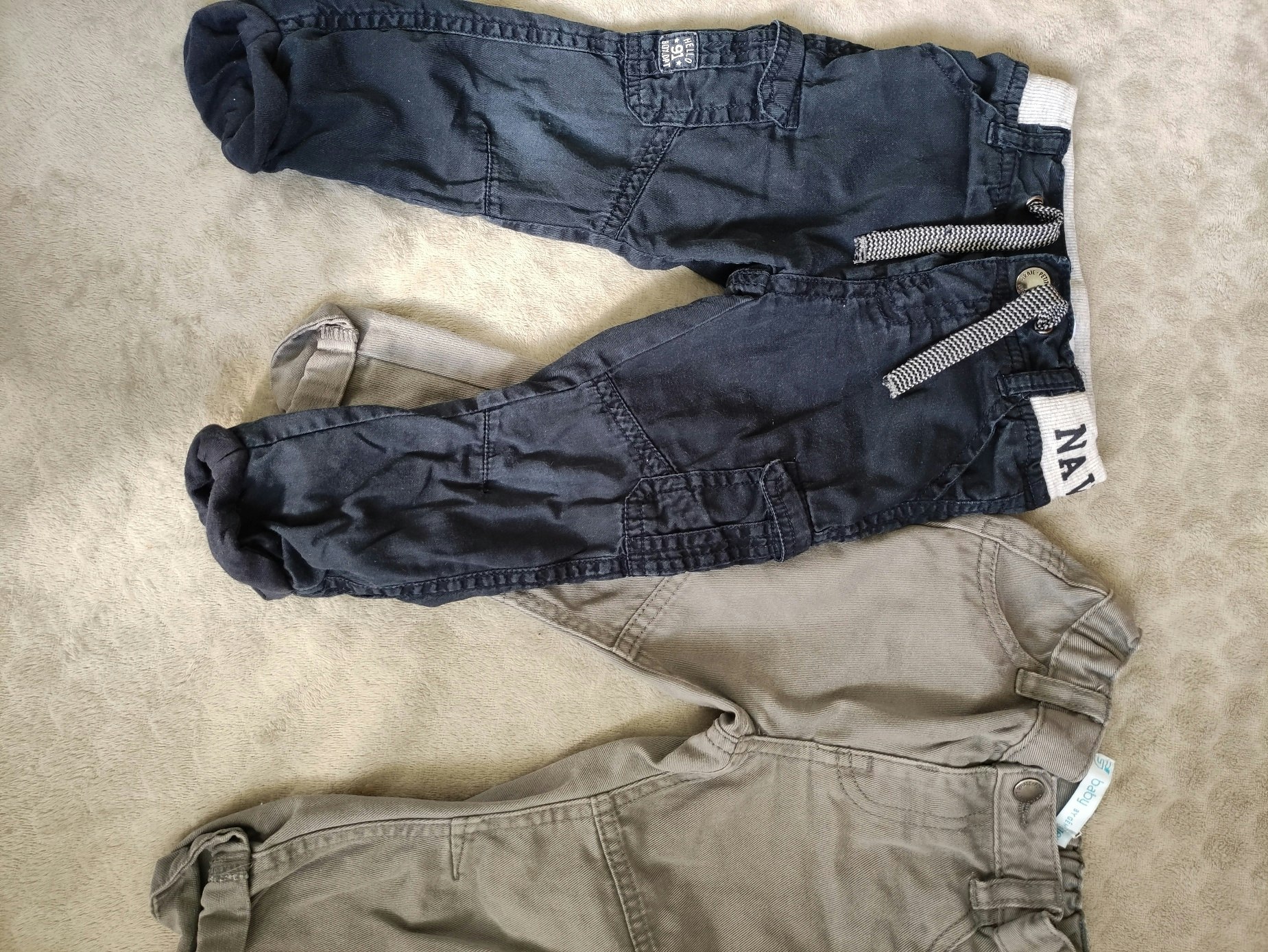 Lot 2 pantalons Gémo 18 mois