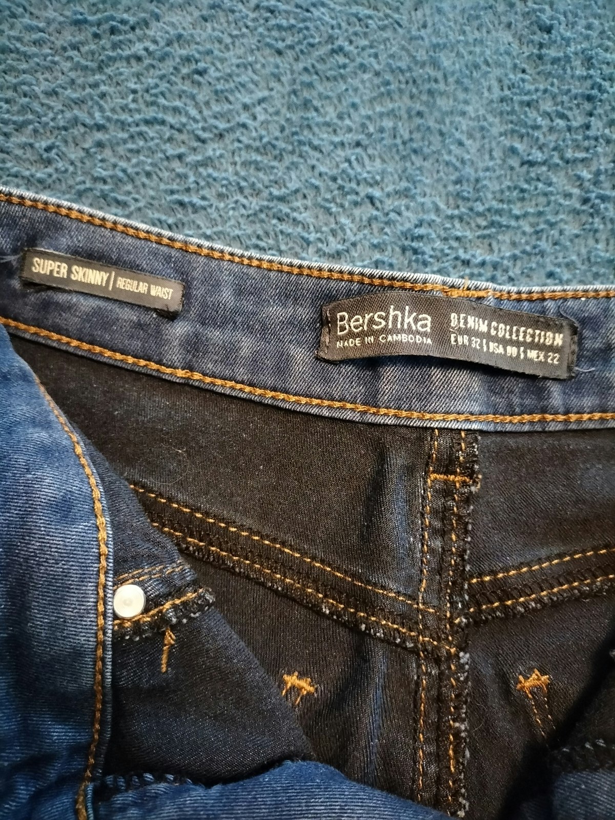 Jean Neuf Bershka super Skinny taille 32 - photo numéro 2