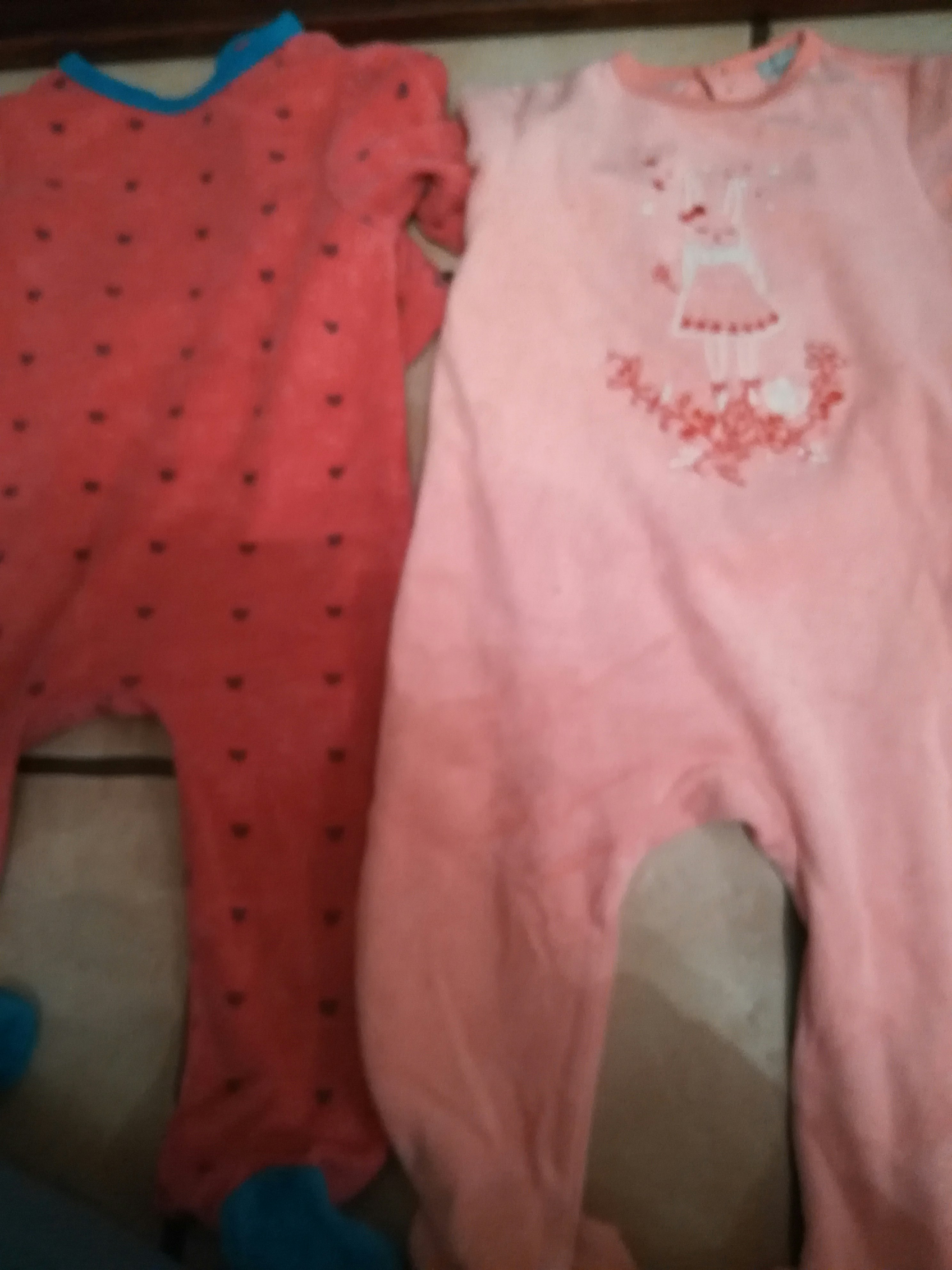 Lot de 11 pyjamas - photo numéro 2