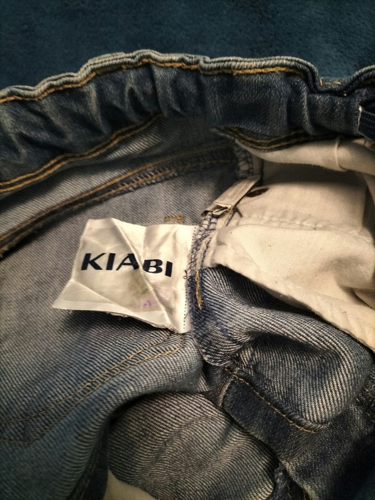 Short en jean Kiabi taille 10 ans - photo numéro 5