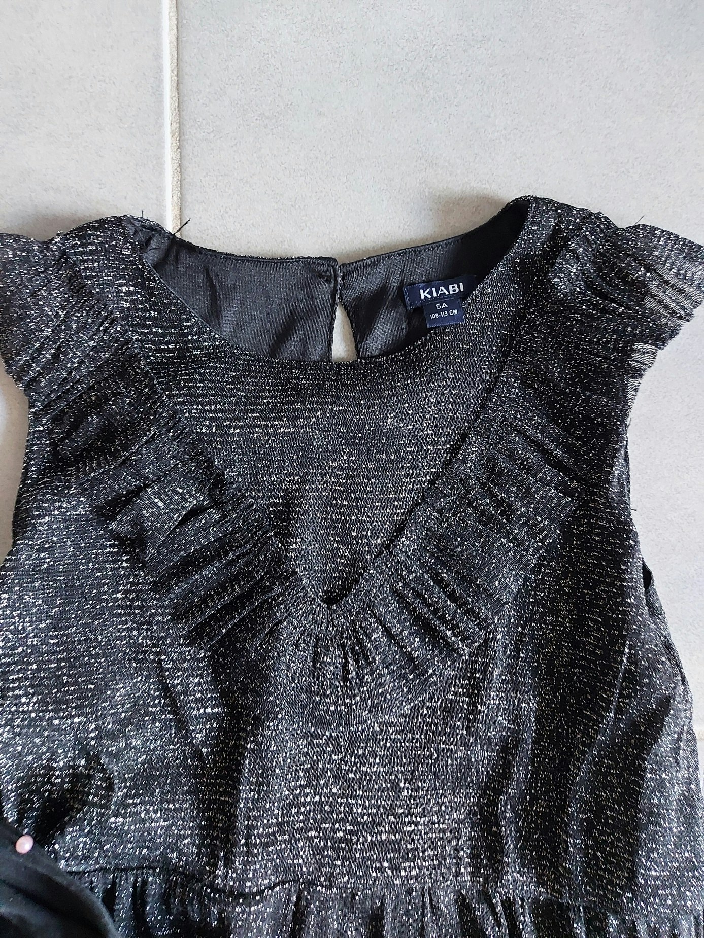 Robe et Tee-shirt kiabi 5 ans - photo numéro 3