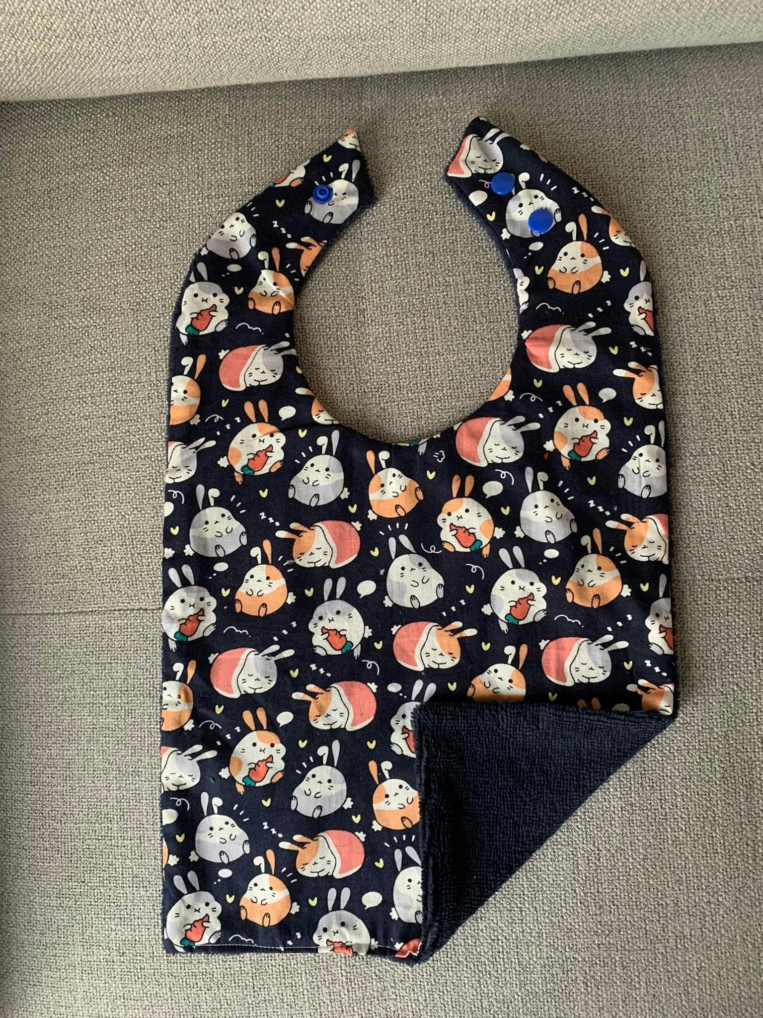 Bavoir grand modèle