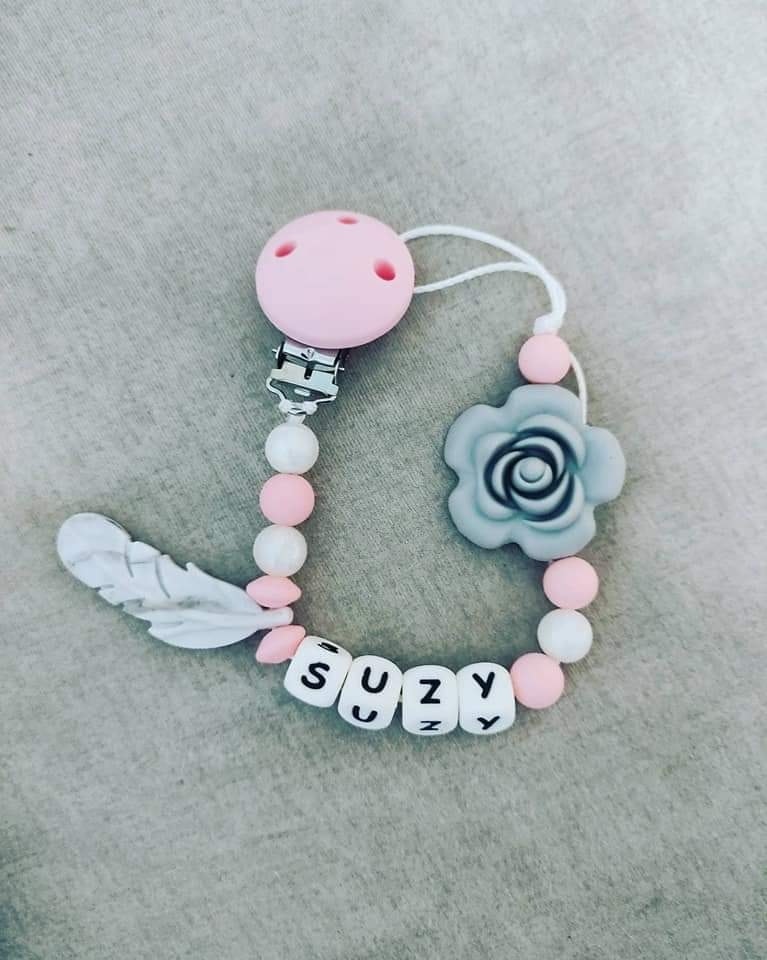 Attache tétine personnalisée