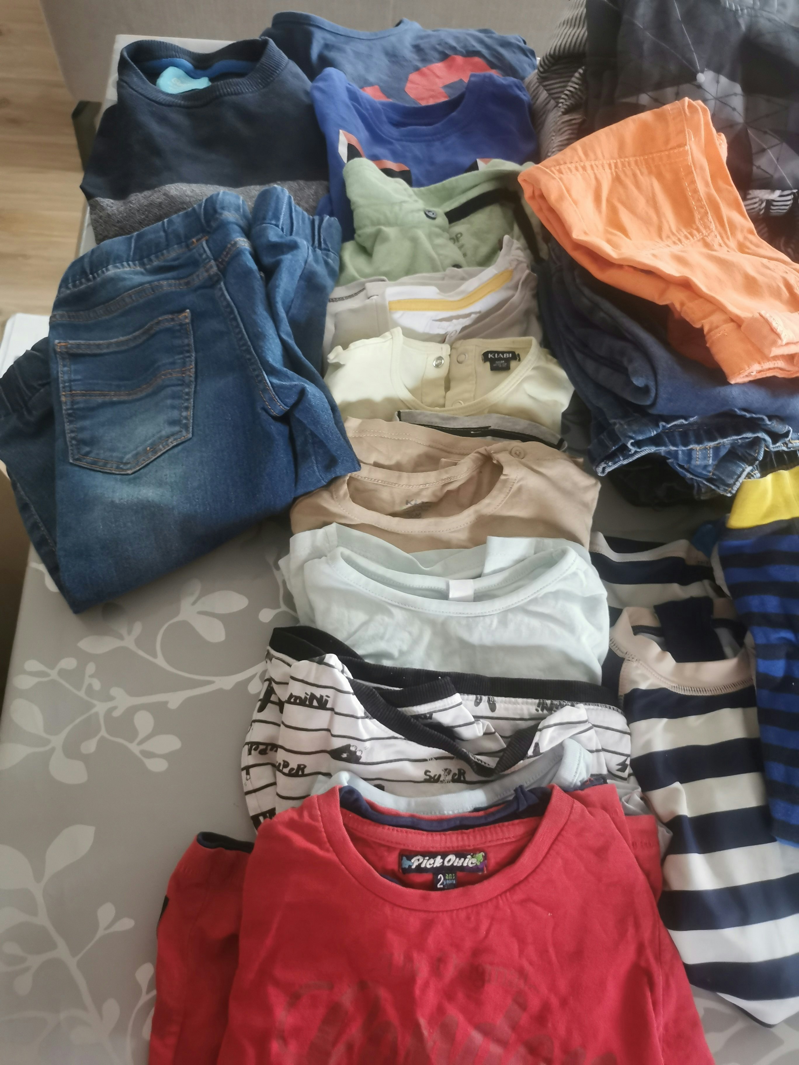 Lots 36. 24.18 mois garçon