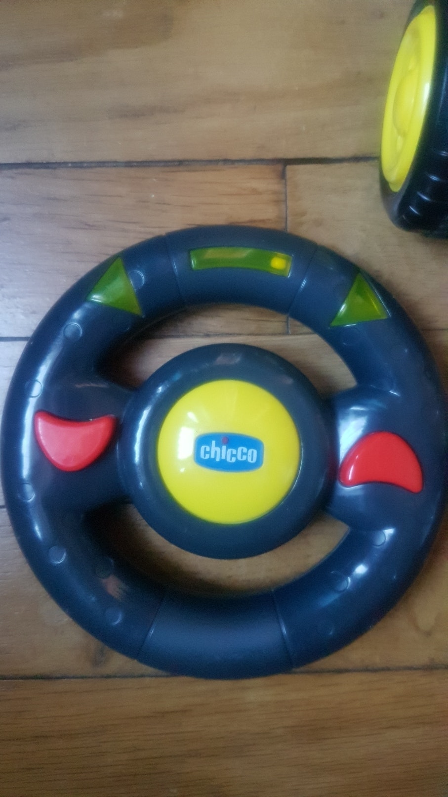 Voiture télécommandée chicco - photo numéro 4