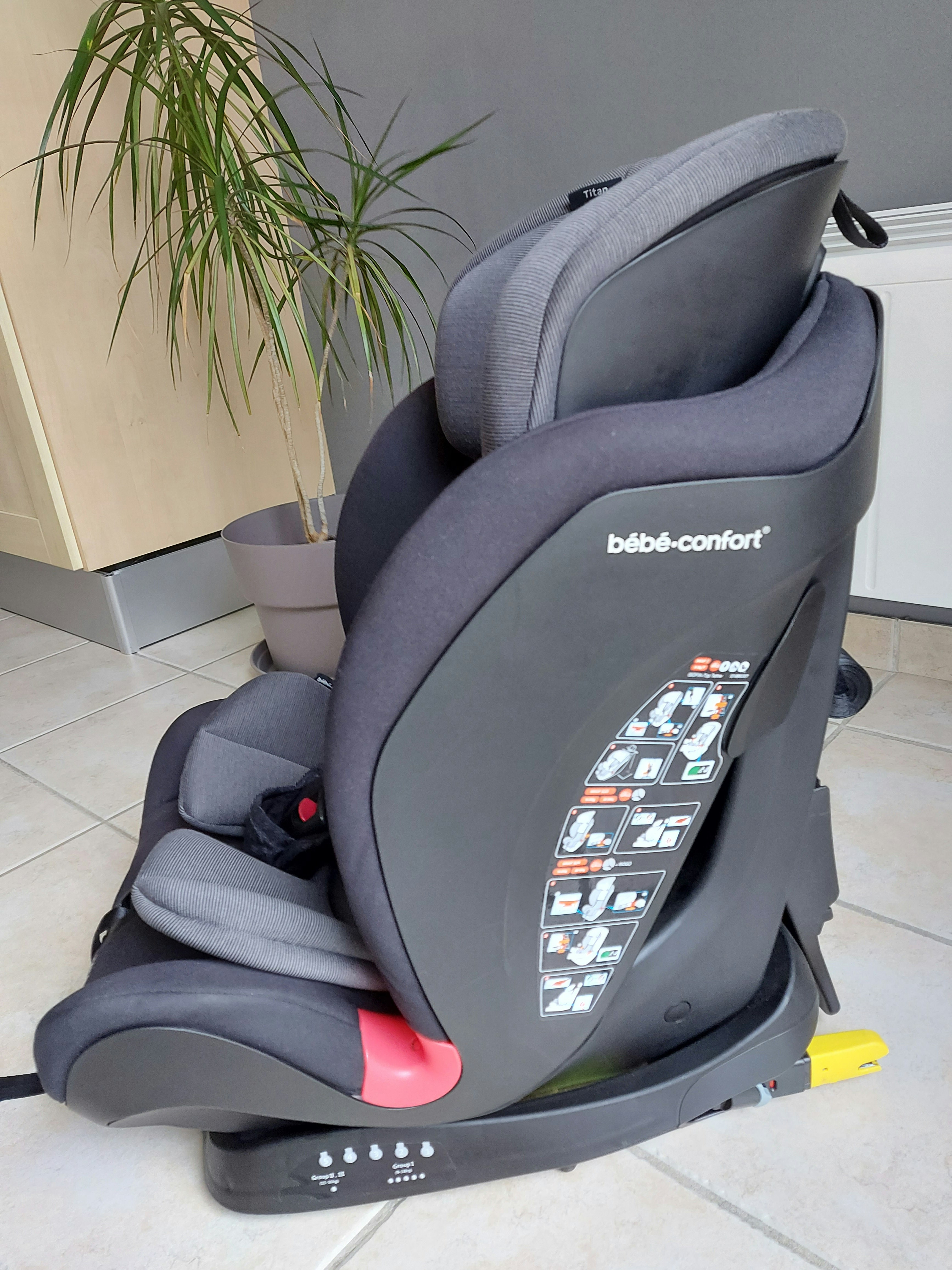 Siege auto TITAN Bébé Confort - photo numéro 2