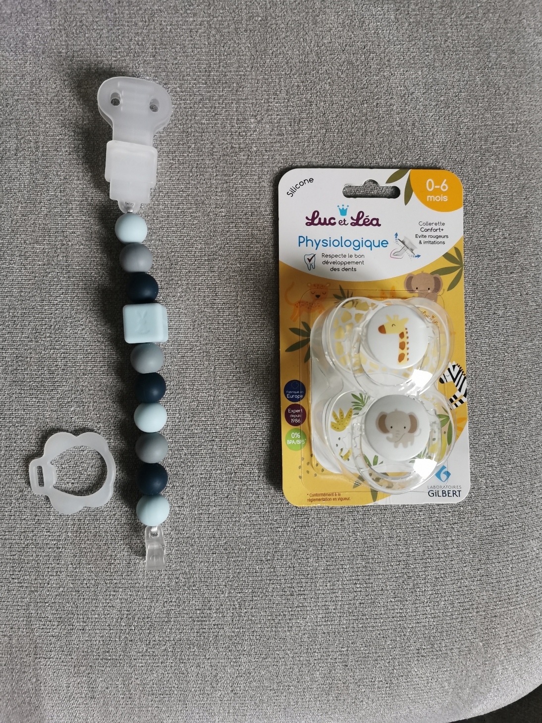 Attache tetine - photo numéro 3