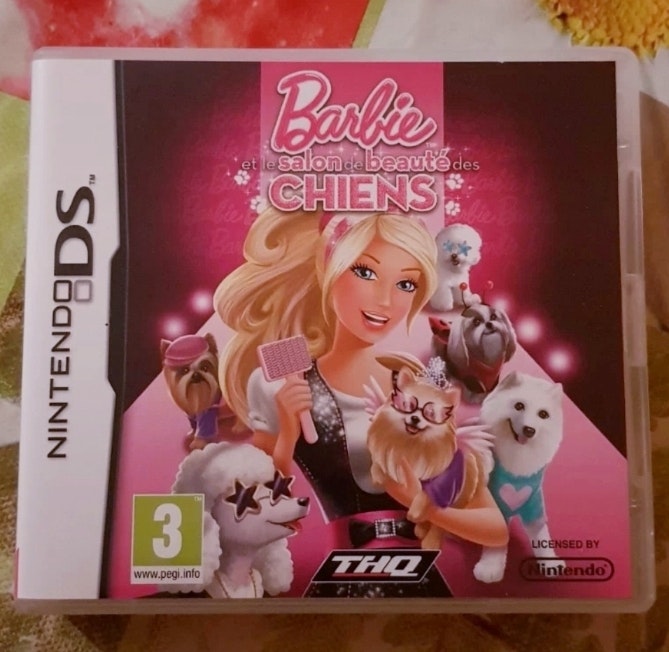 Jeu Nintendo DS "Barbie et le salon de beauté des chiens"