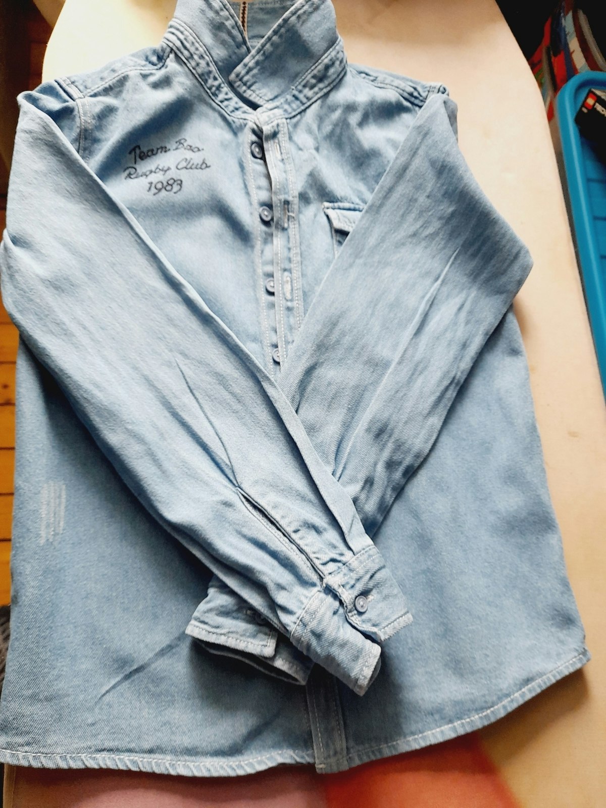 Chemise tape à l'œil