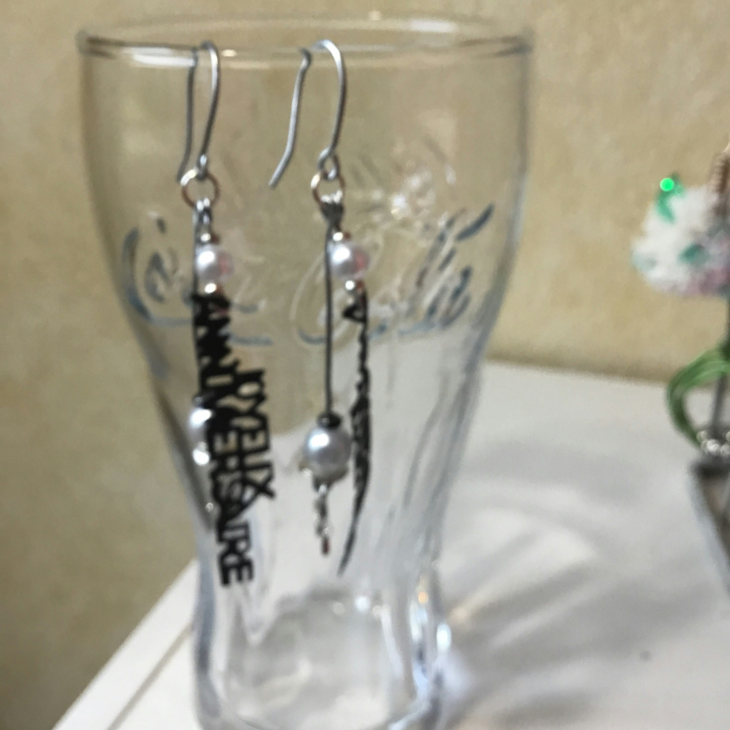 Boucles d’oreilles pendantes joyeux anniversaire