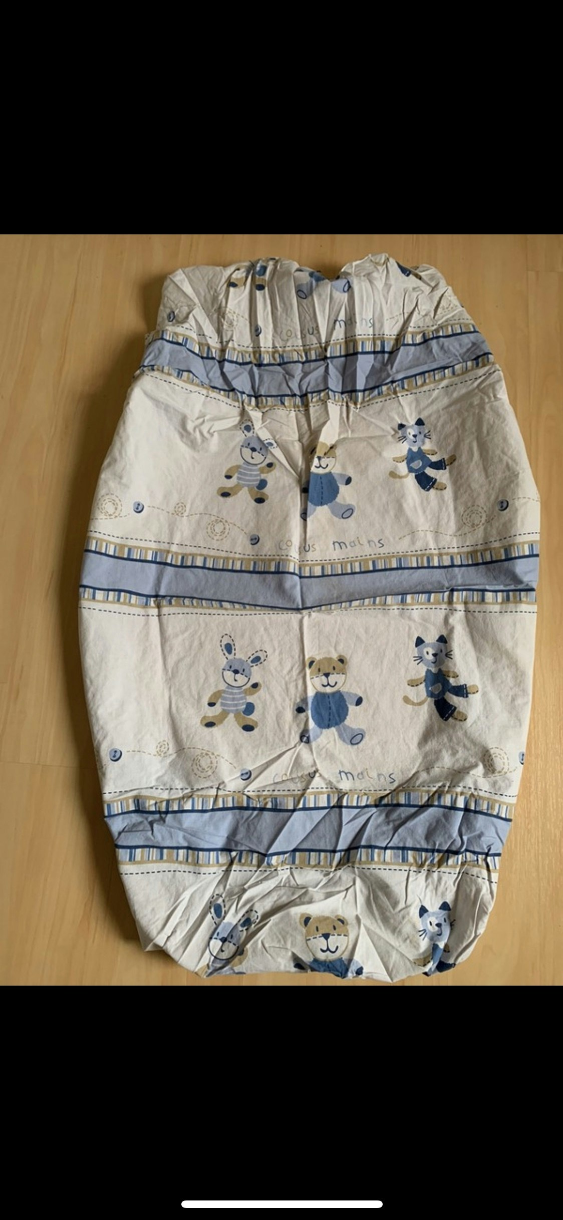 Drap housse pour lit bébé / berceau