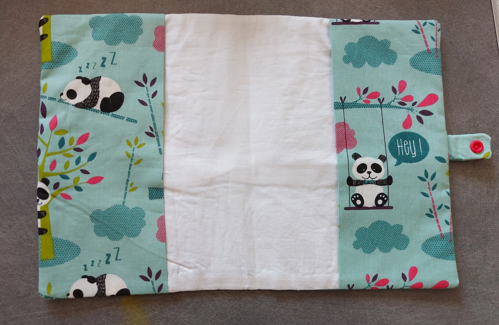 Protège carnet de santé personnalisé - photo numéro 2