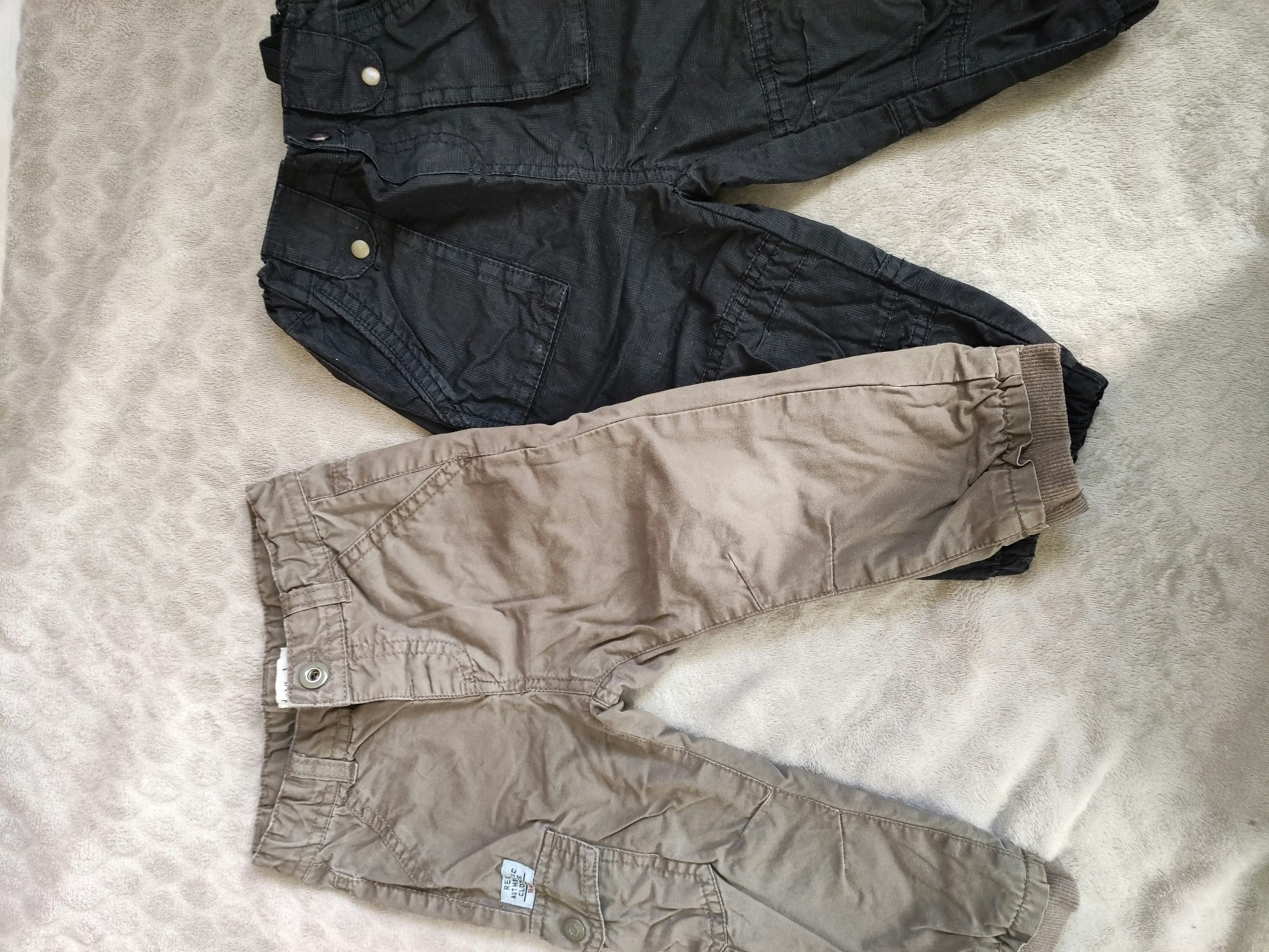 Lot 2 pantalons chaud 18 mois
